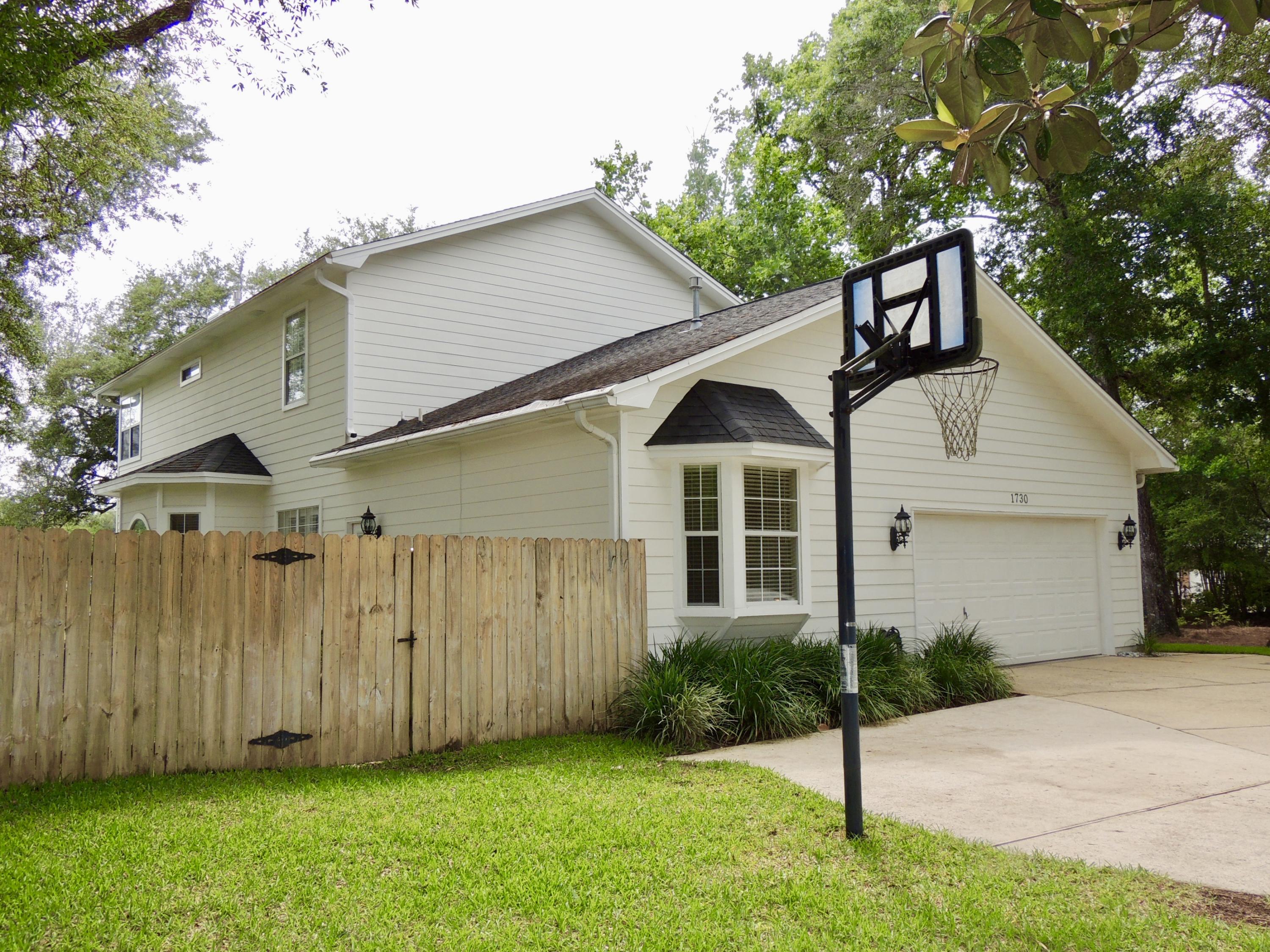 VILLAGE OF BOLTON AT BLUEWATER BAY - Residential