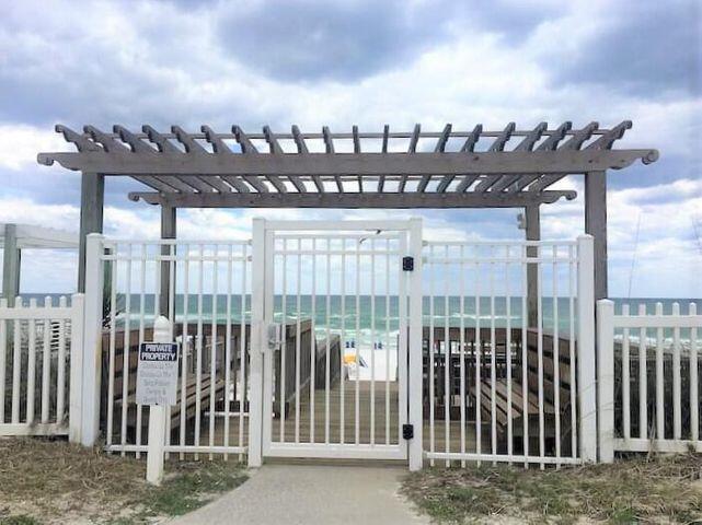 CHATEAU LA MER CONDO - Residential