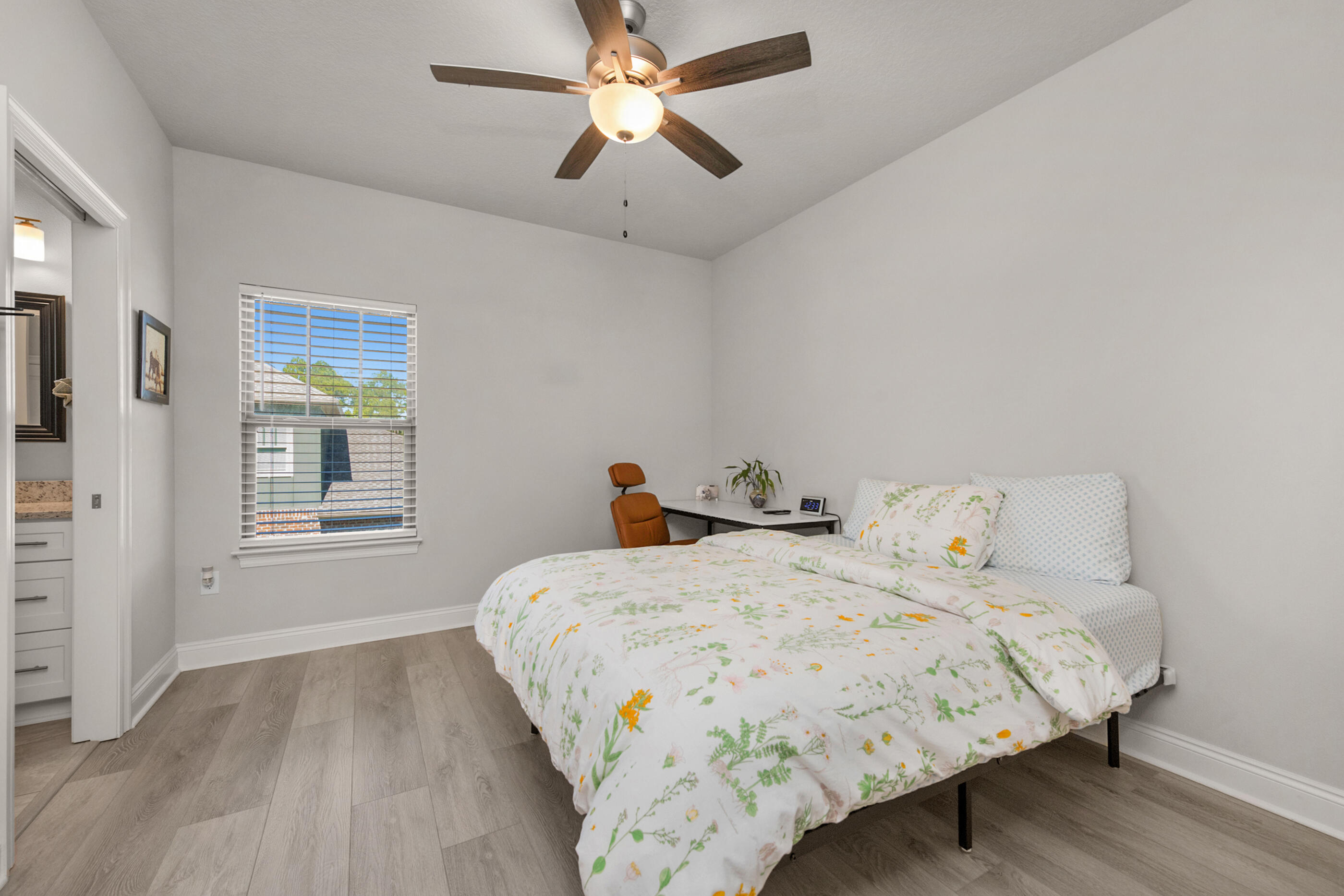 LOVEWOOD - Residential