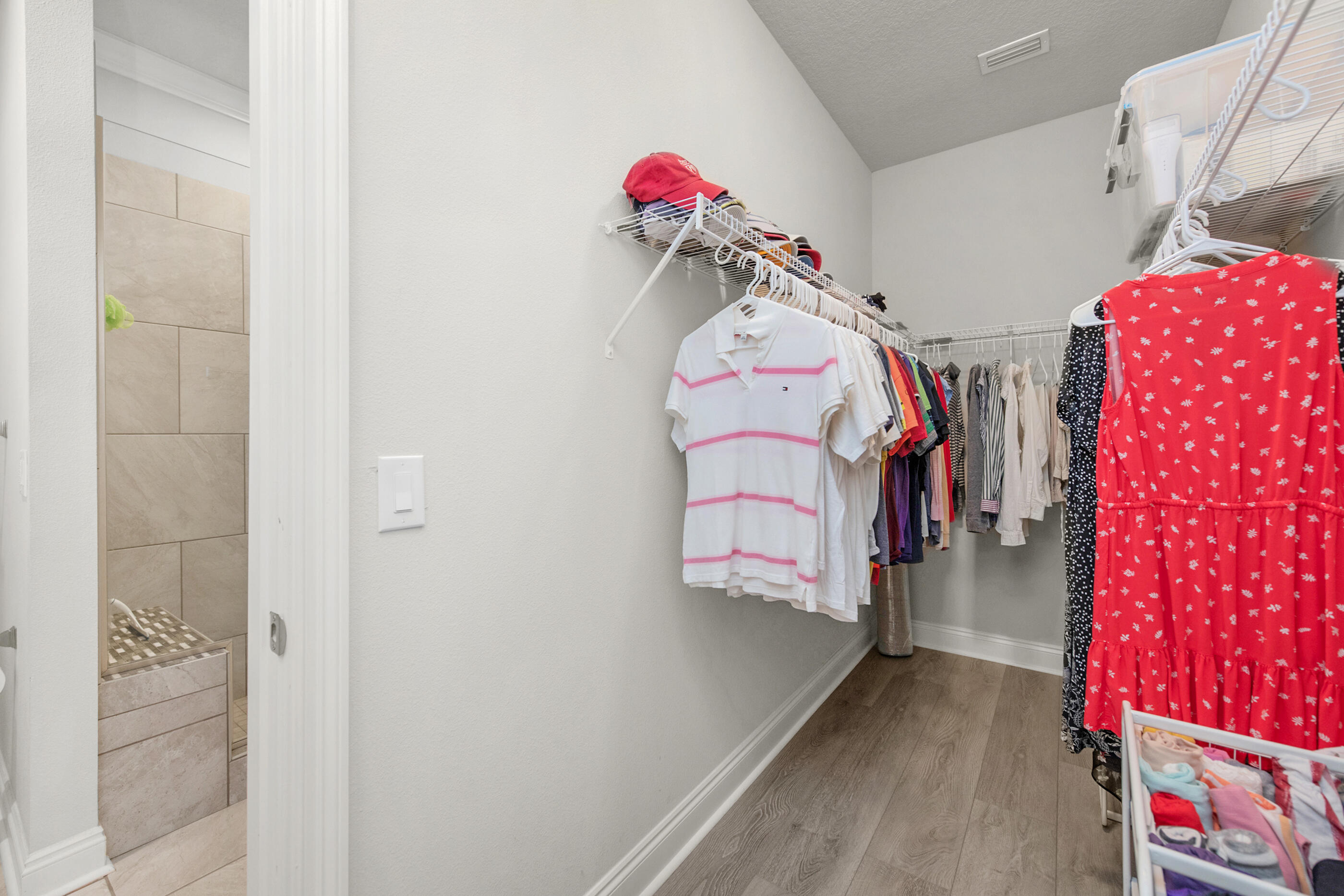 LOVEWOOD - Residential