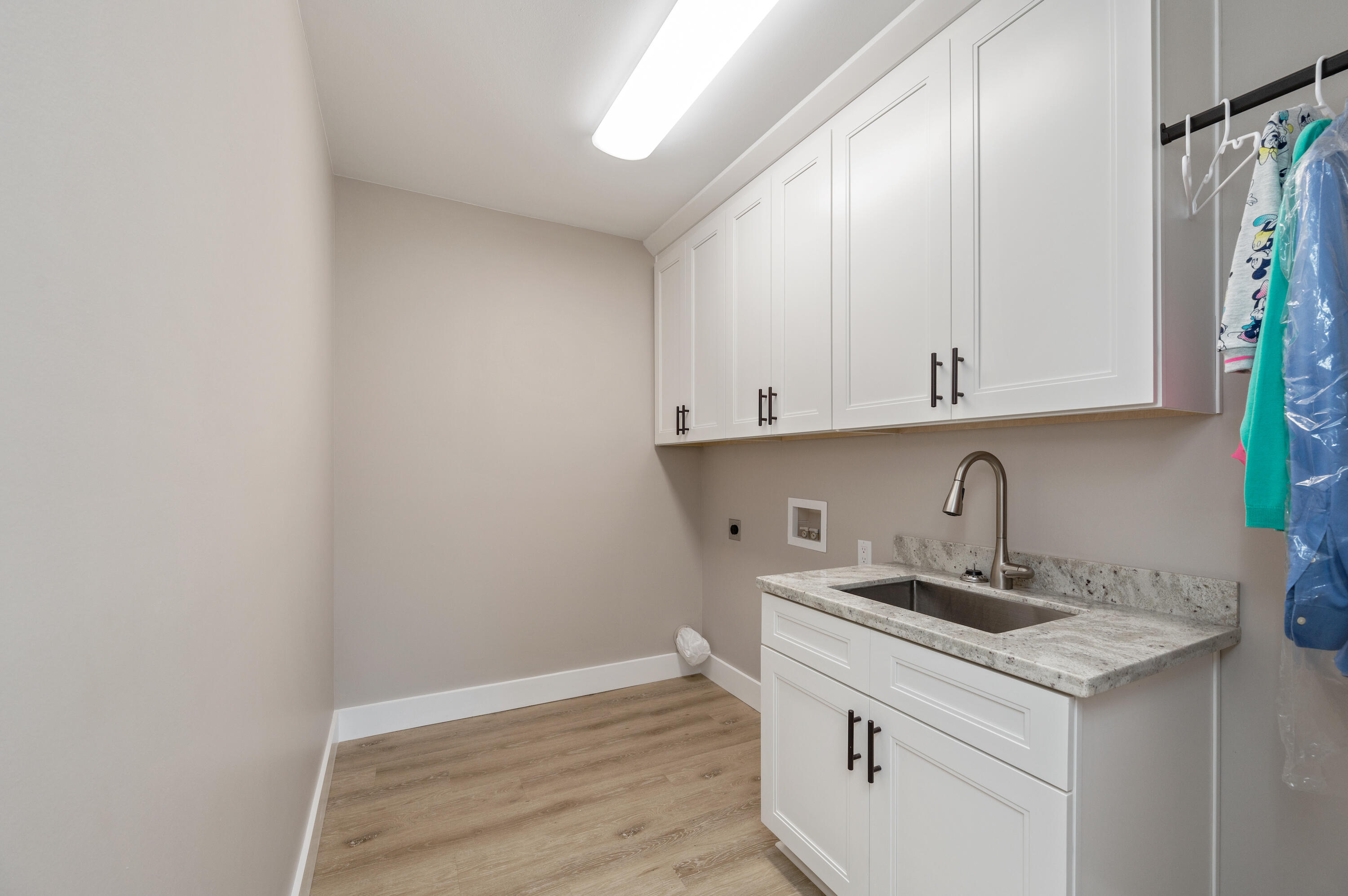 ADAMS POWELL - Residential