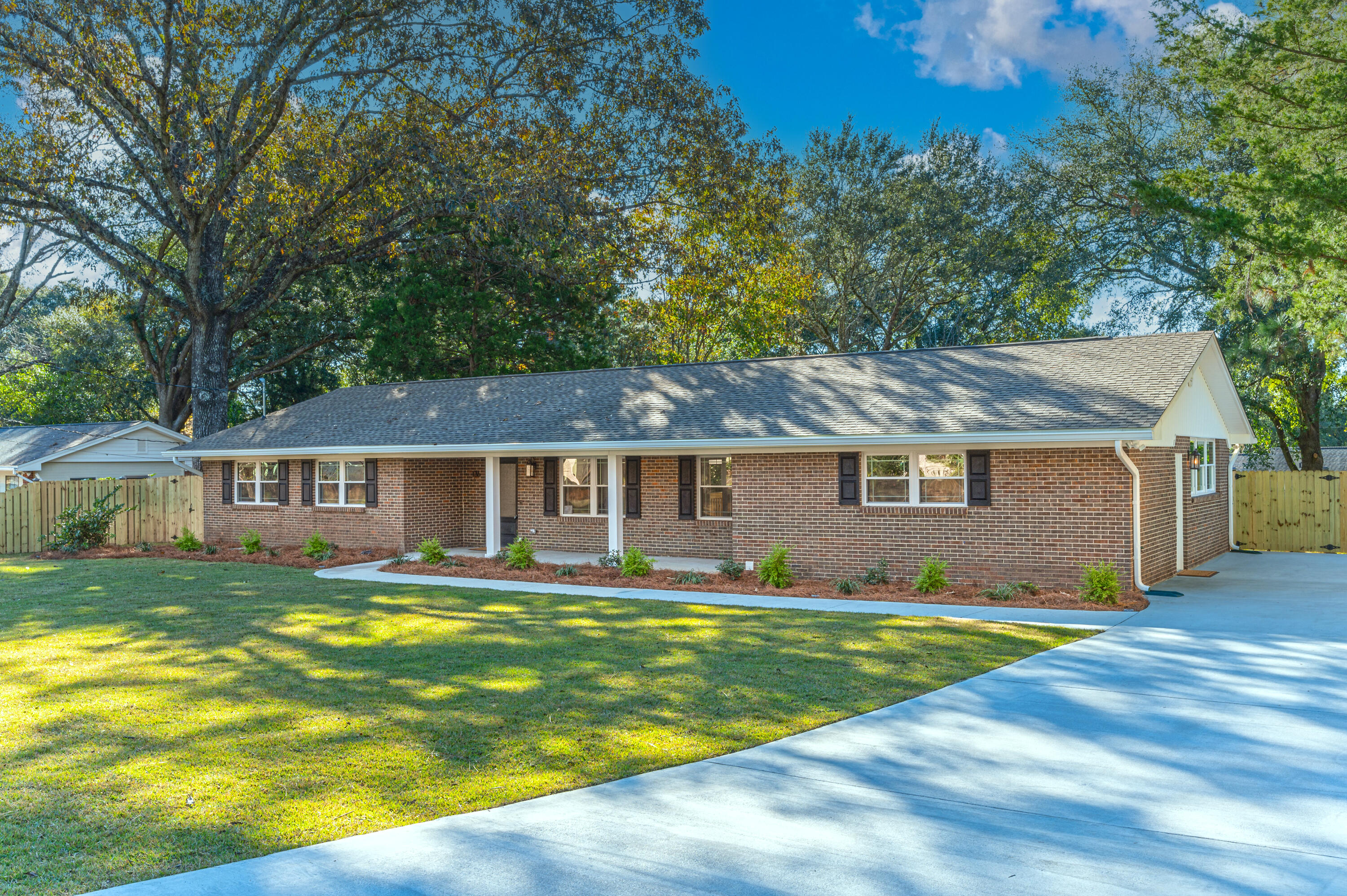 ADAMS POWELL - Residential