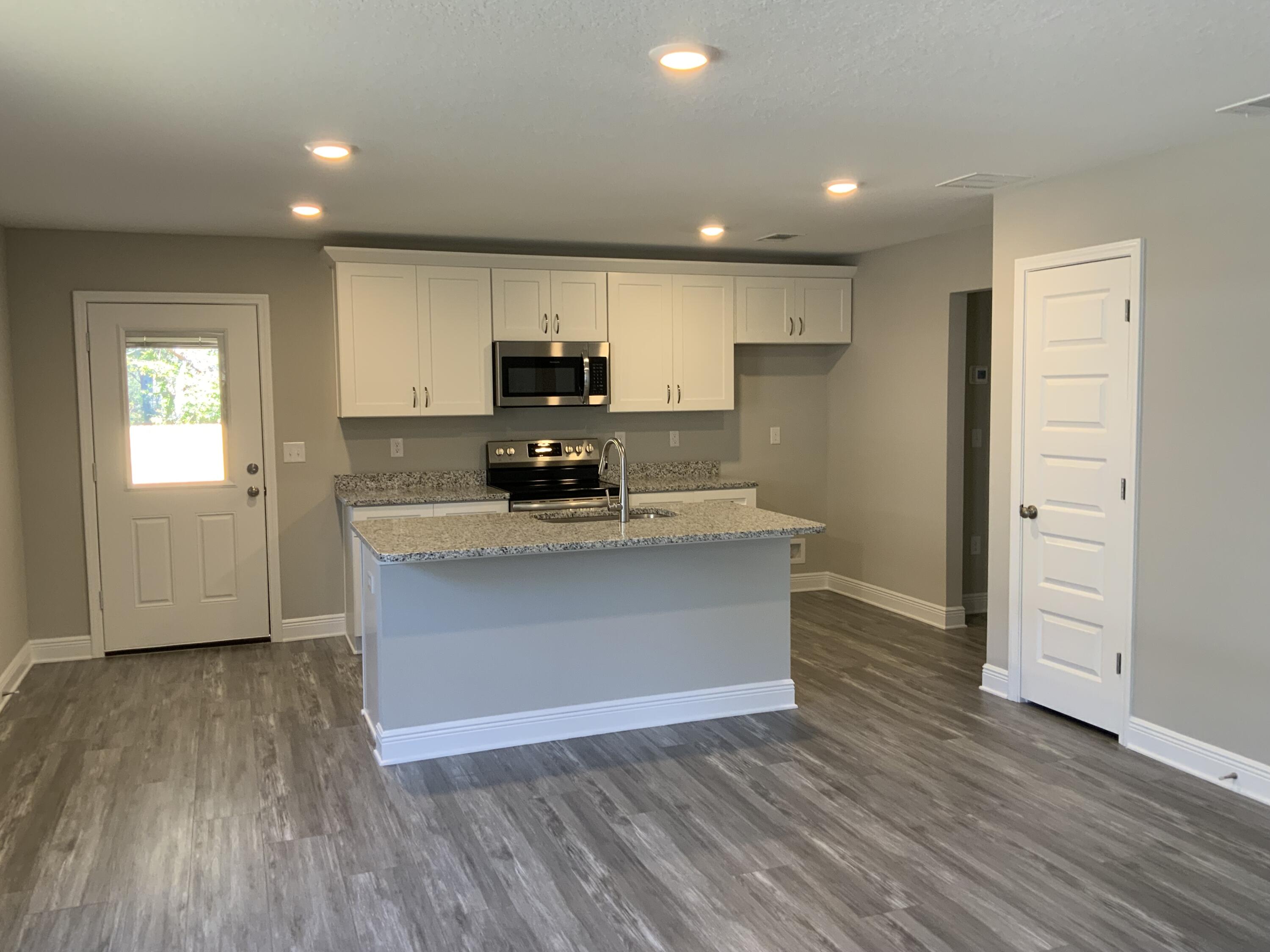 GARDEN CITY - Residential