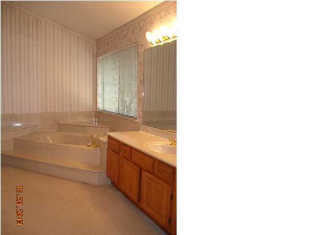 HANDS COVE - Residential Lease