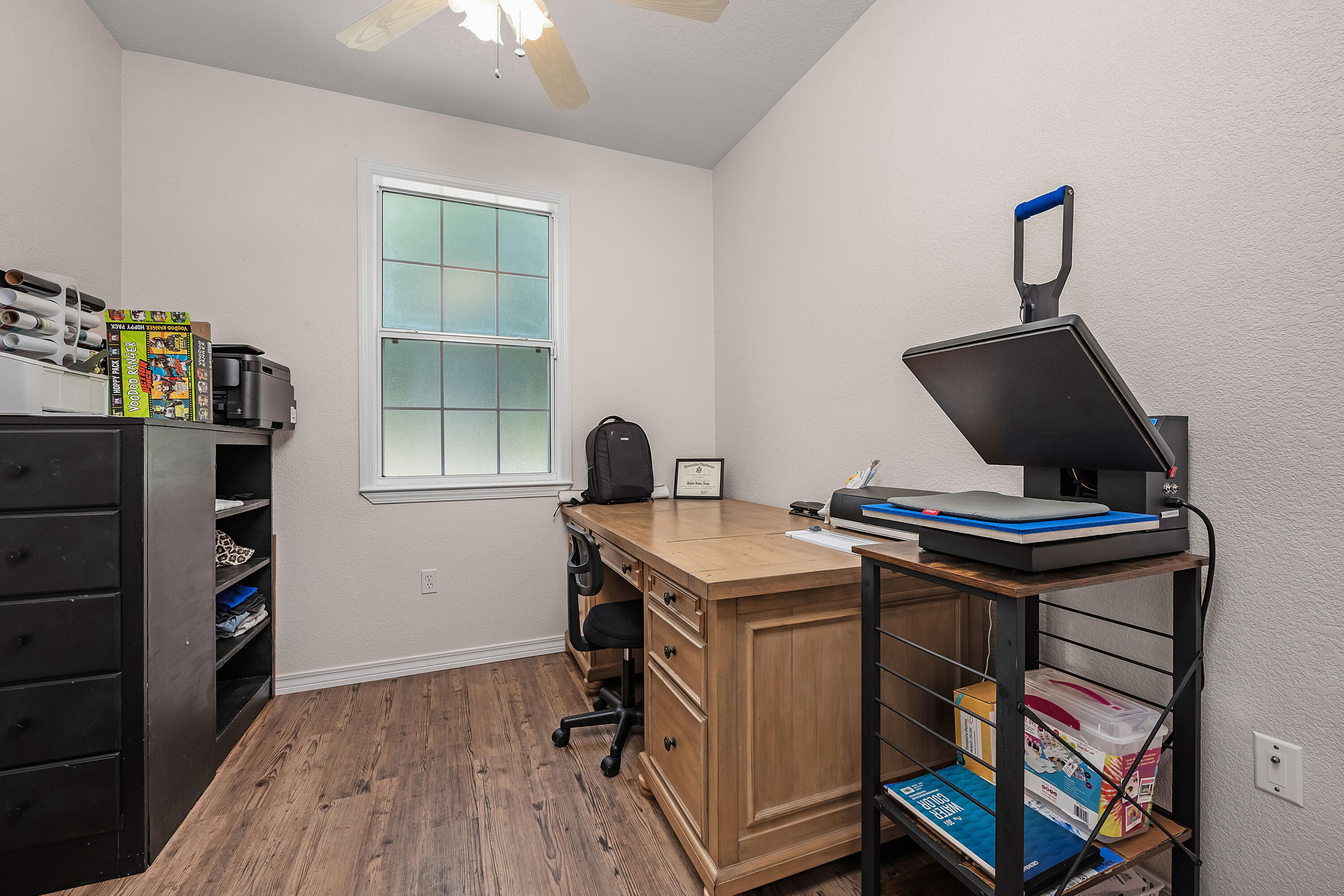 CRESTVIEW SUBURB - Residential