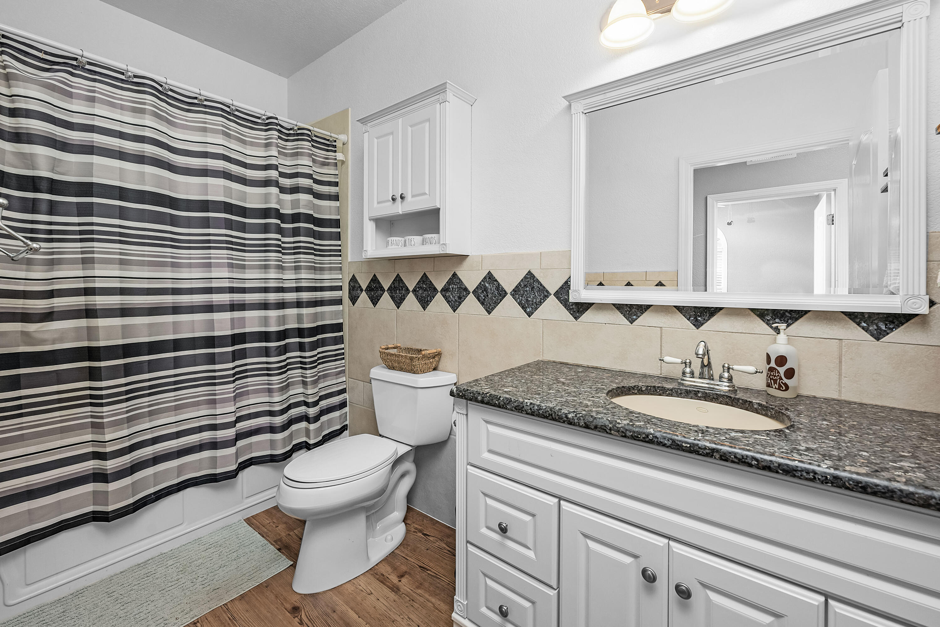 CRESTVIEW SUBURB - Residential