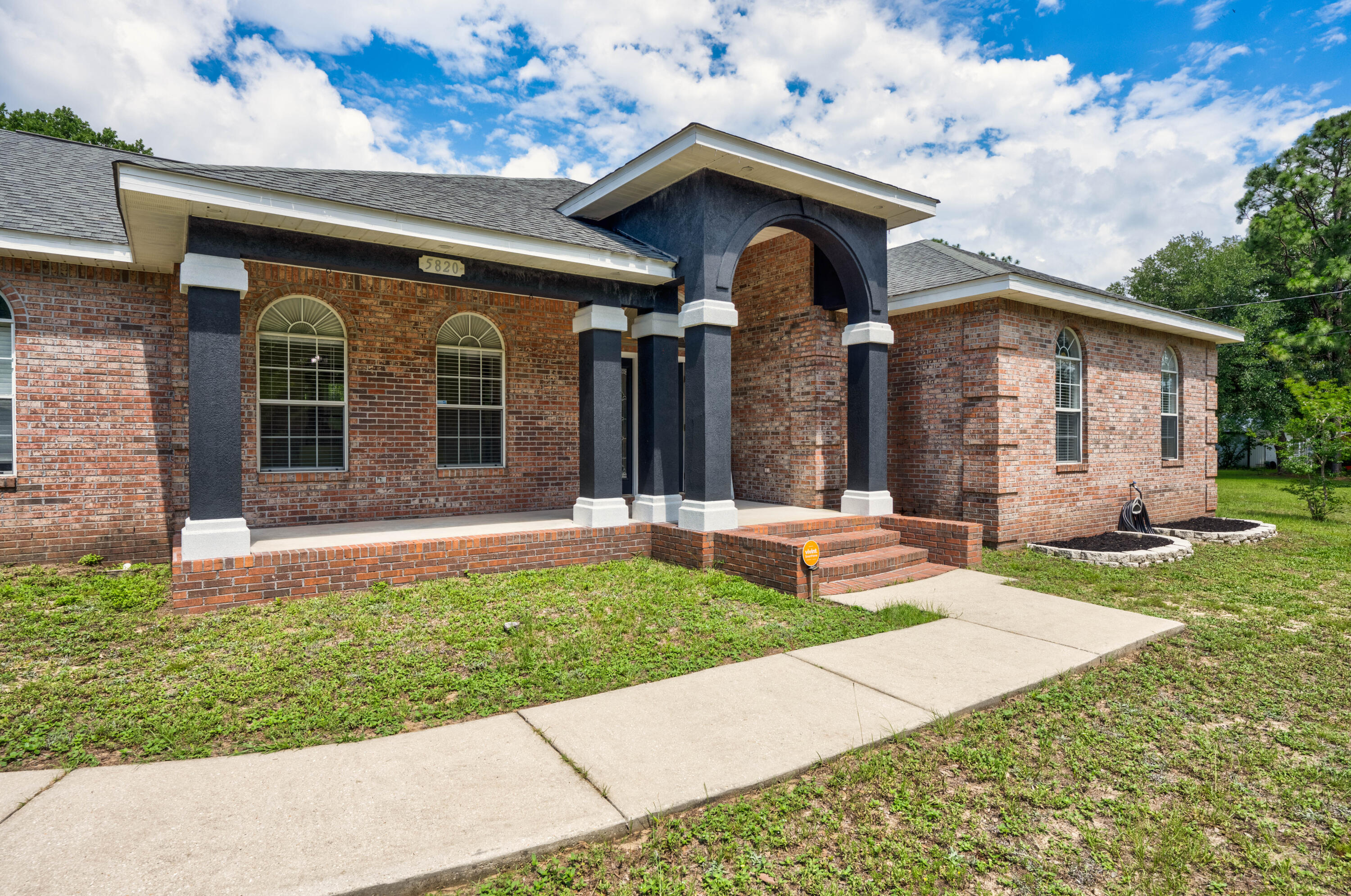 CRESTVIEW SUBURB - Residential