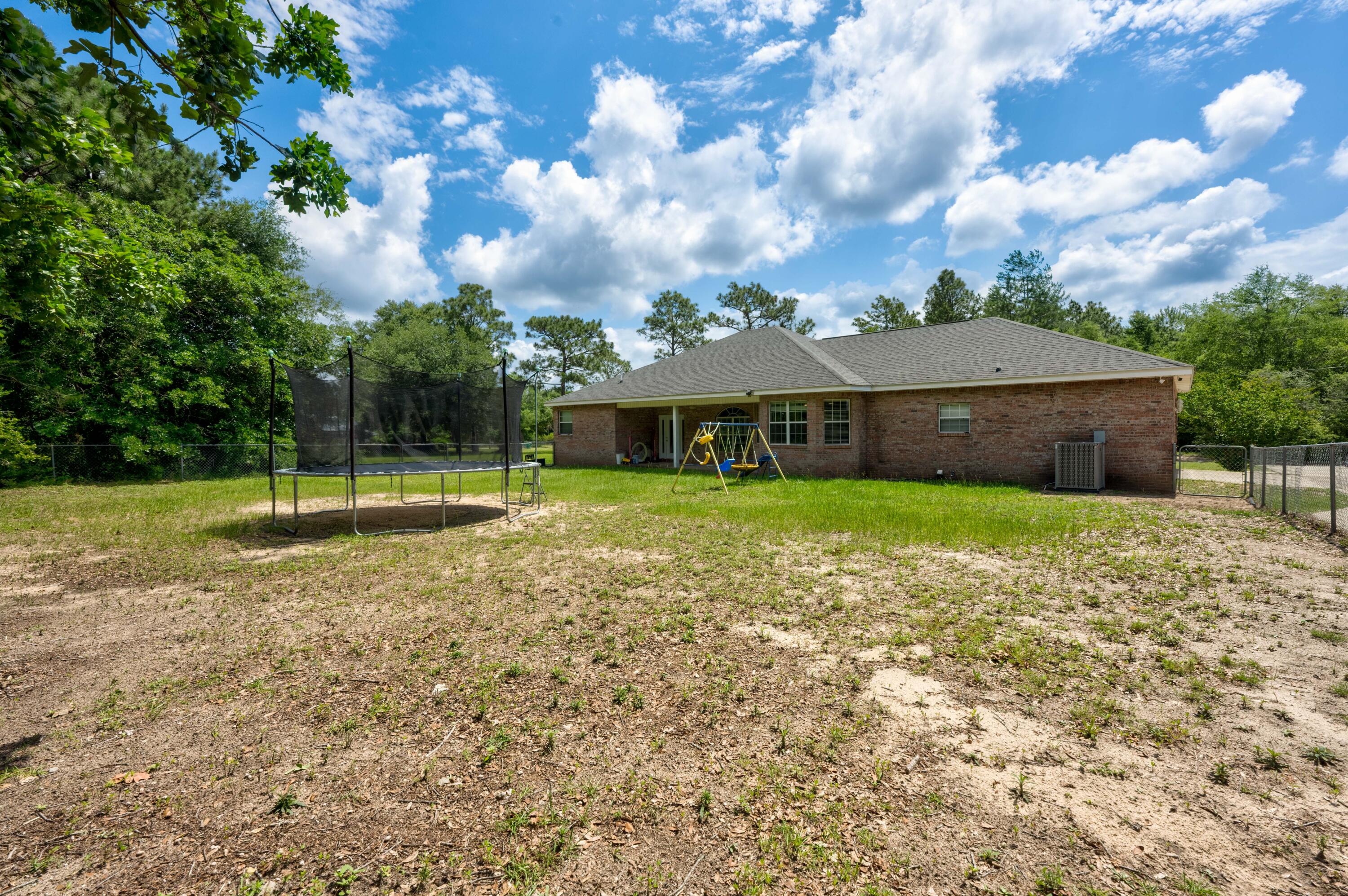 CRESTVIEW SUBURB - Residential