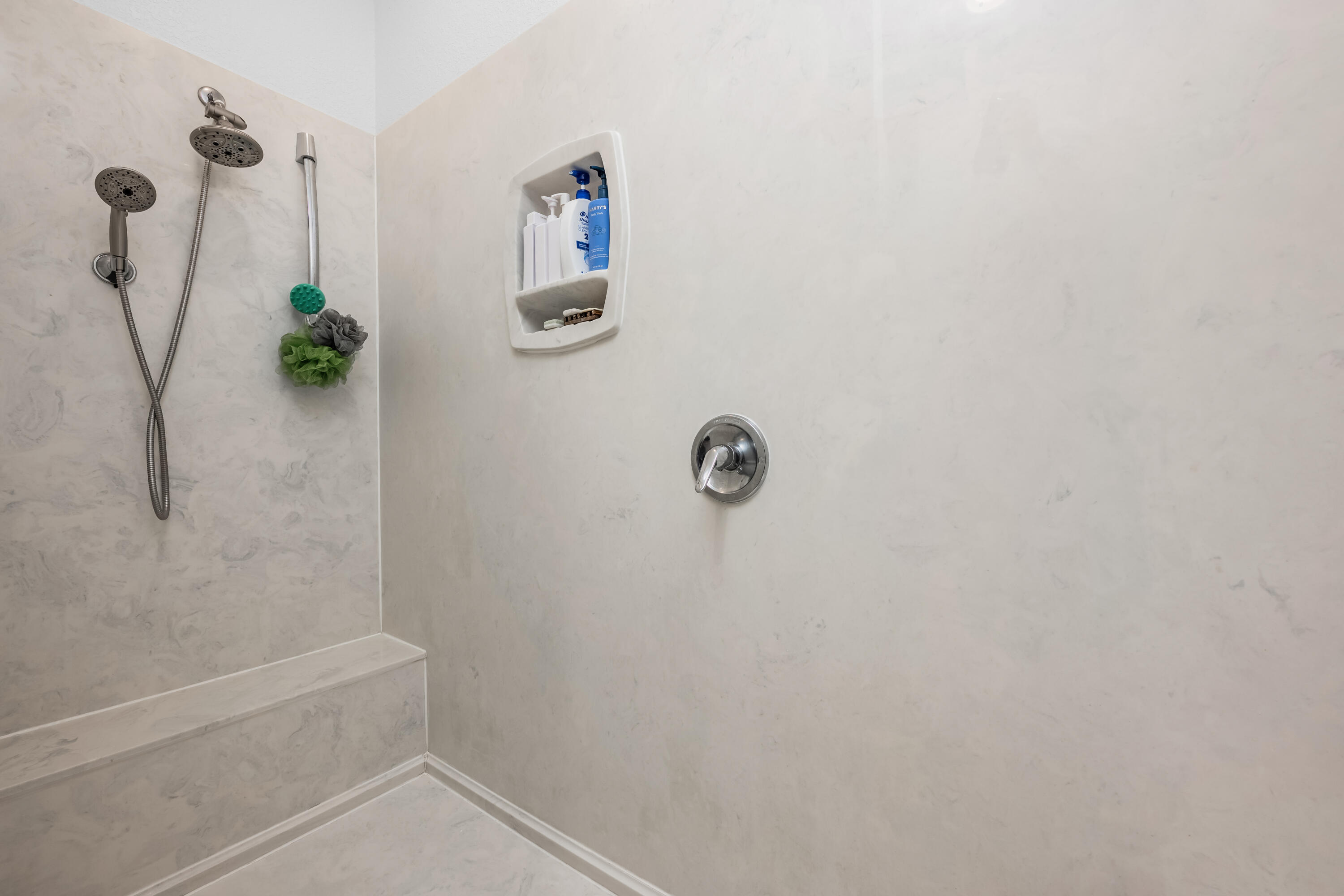 CRESTVIEW SUBURB - Residential