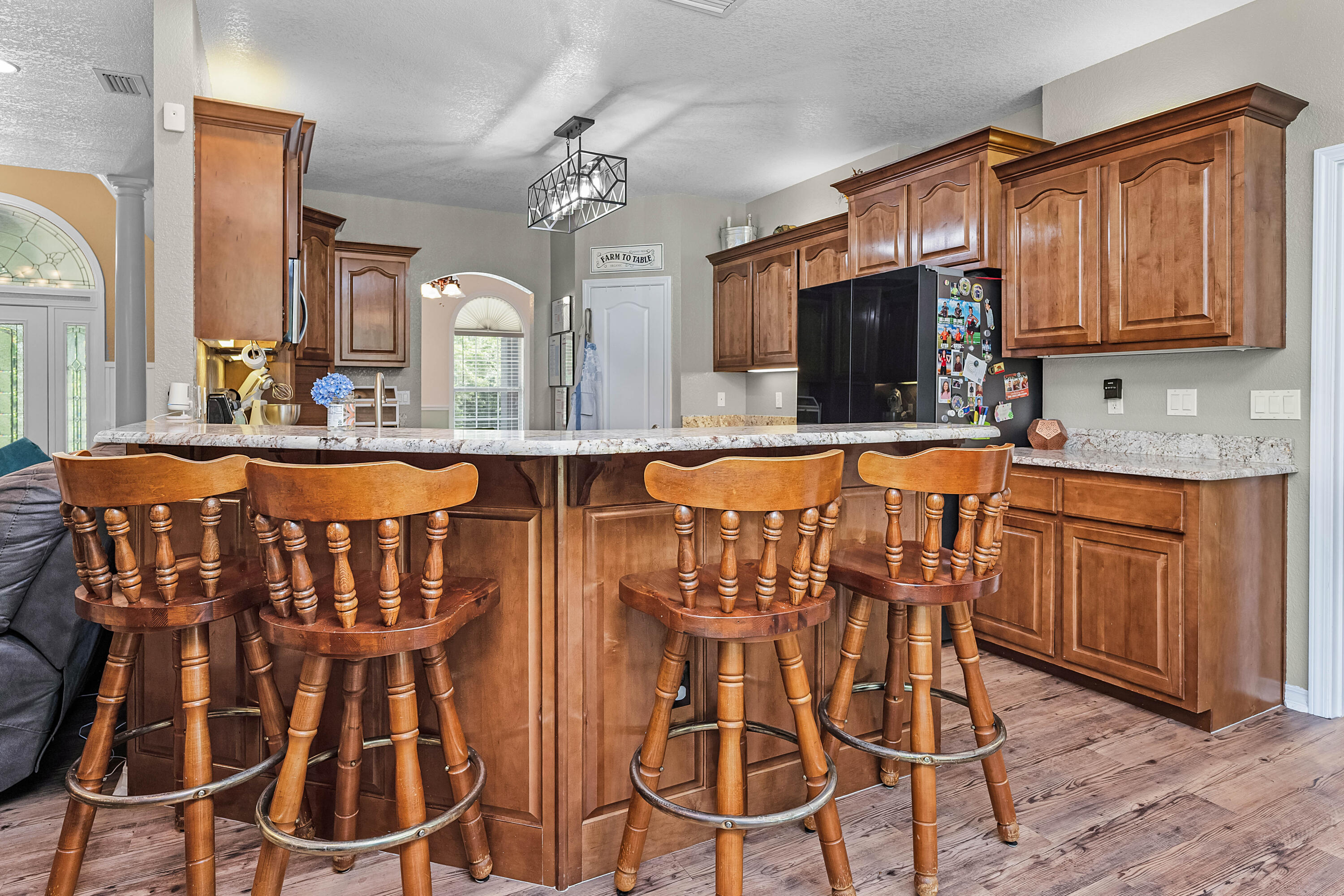 CRESTVIEW SUBURB - Residential