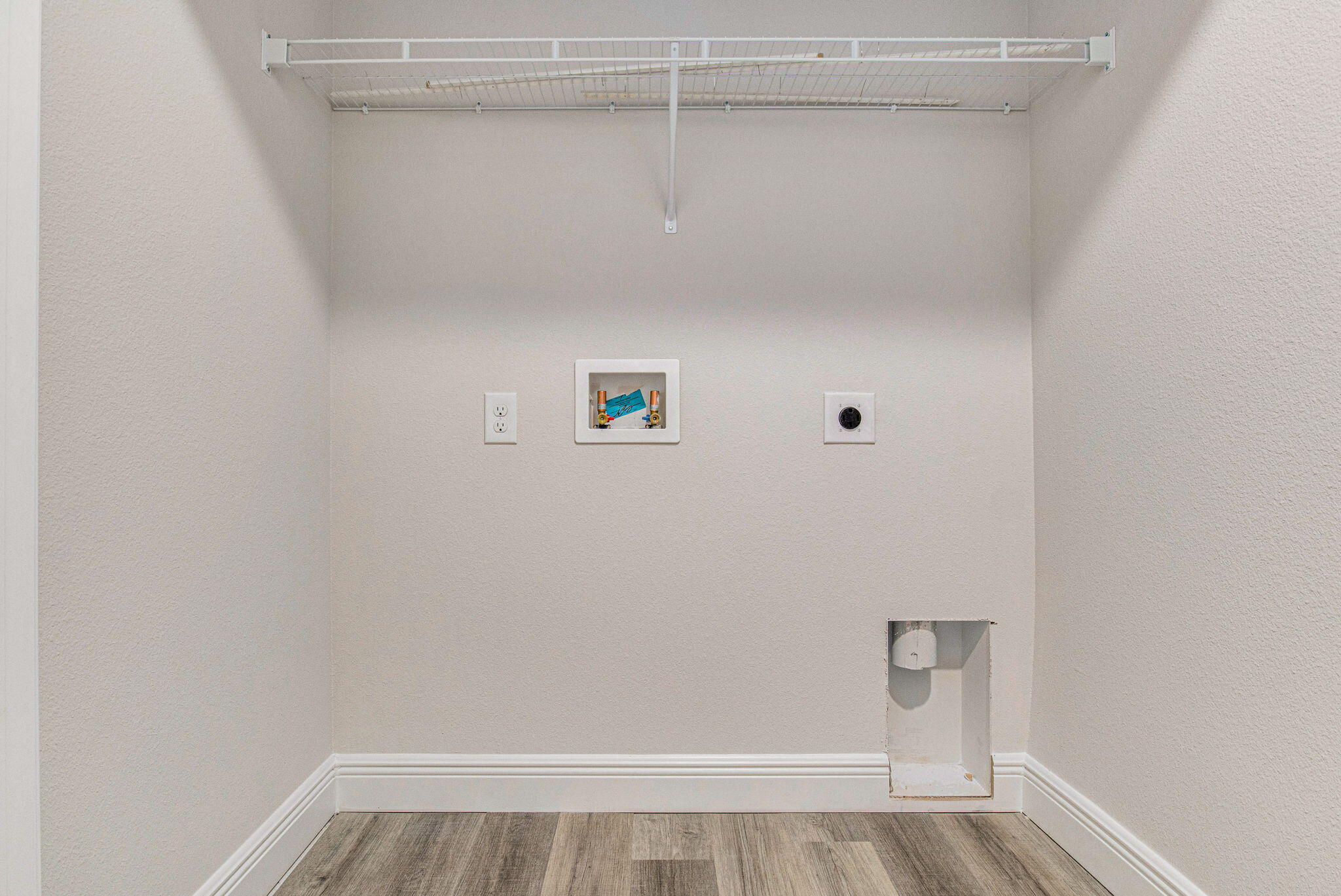 BRITTANY OAKS VILLAS - Residential