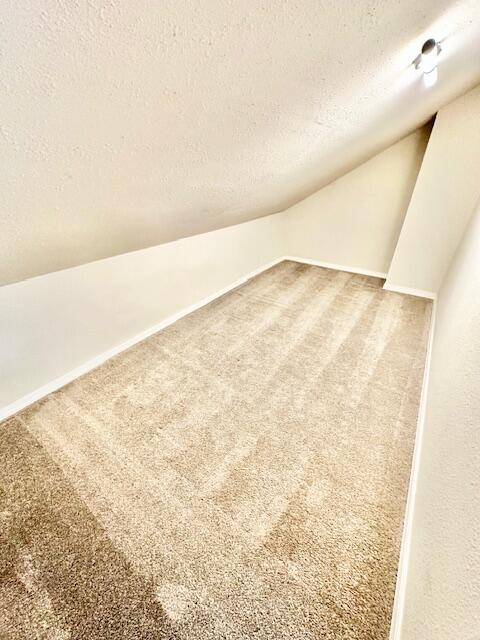 ROANOKE VILLAGE 1ST ADDITION - Residential Lease