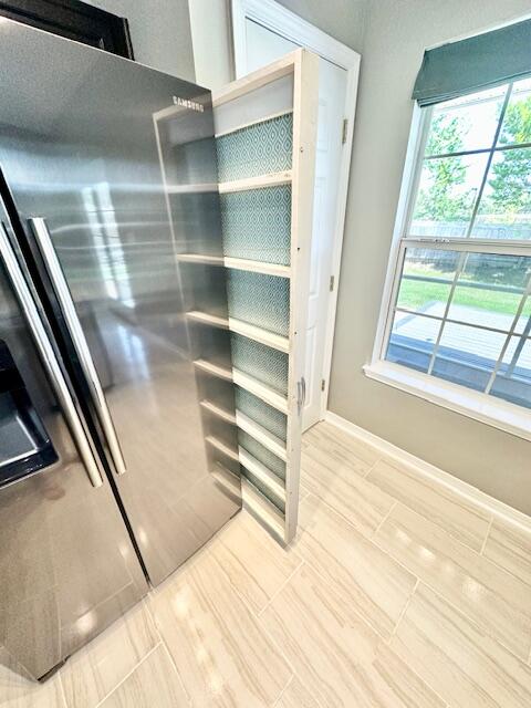 ROANOKE VILLAGE 1ST ADDITION - Residential Lease