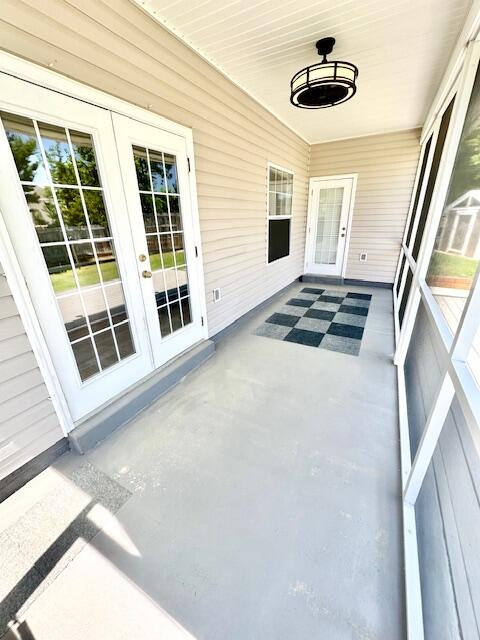 ROANOKE VILLAGE 1ST ADDITION - Residential Lease