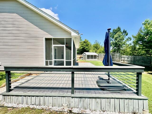 ROANOKE VILLAGE 1ST ADDITION - Residential Lease