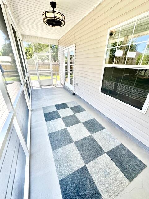 ROANOKE VILLAGE 1ST ADDITION - Residential Lease