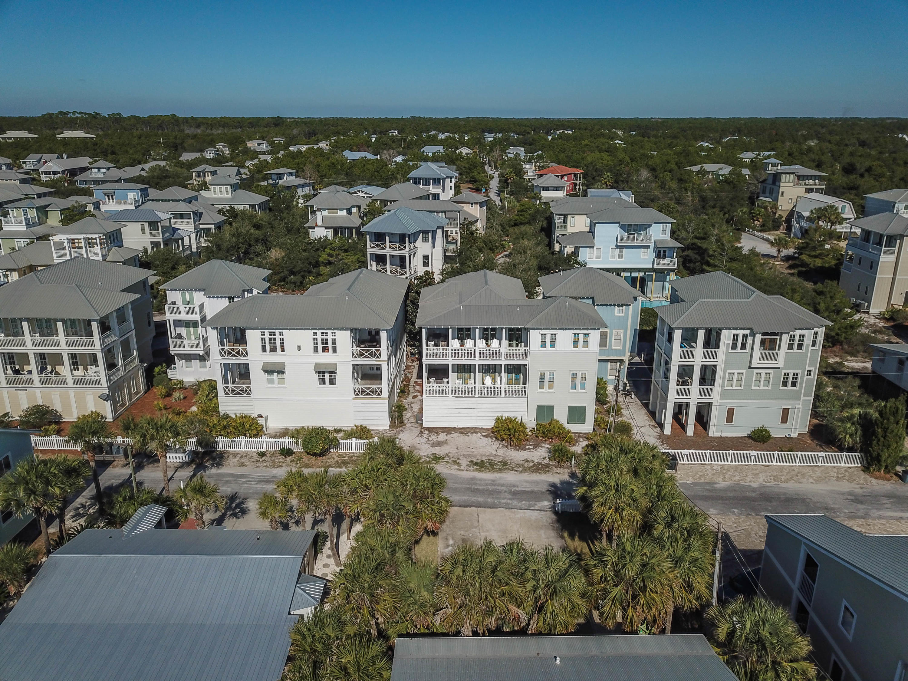 SUMMER'S EDGE - Residential