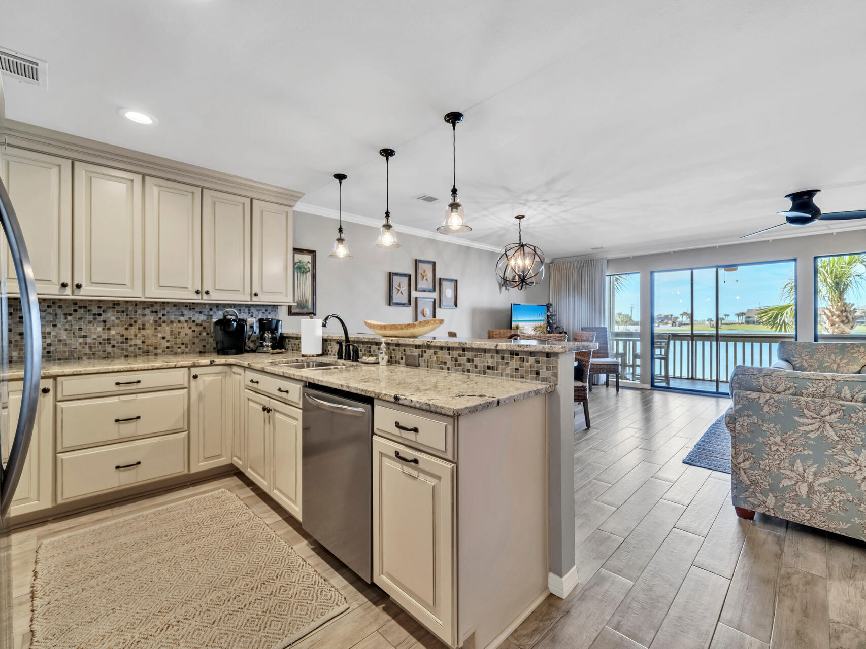 SEASCAPE CONDO PH 7 - Residential