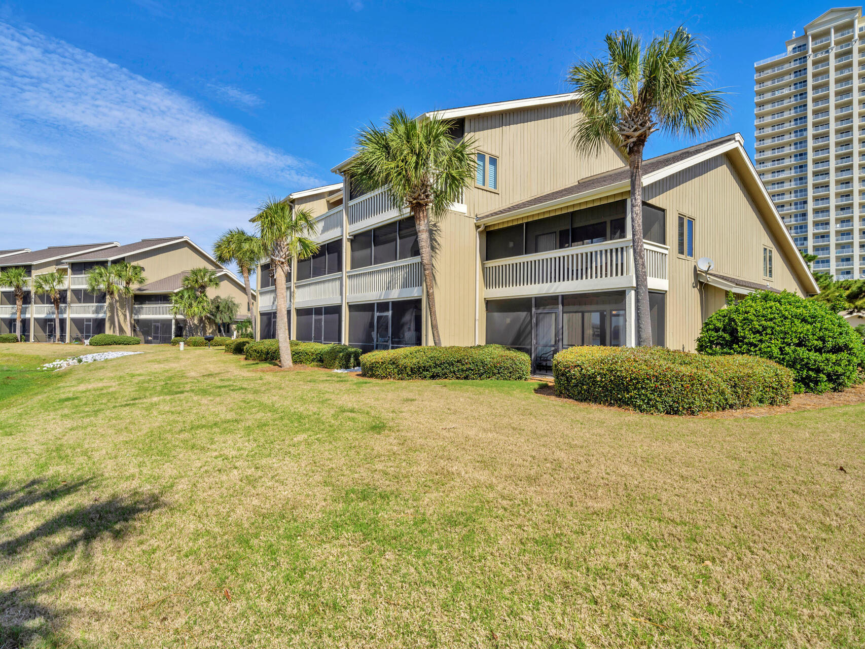 SEASCAPE CONDO PH 7 - Residential