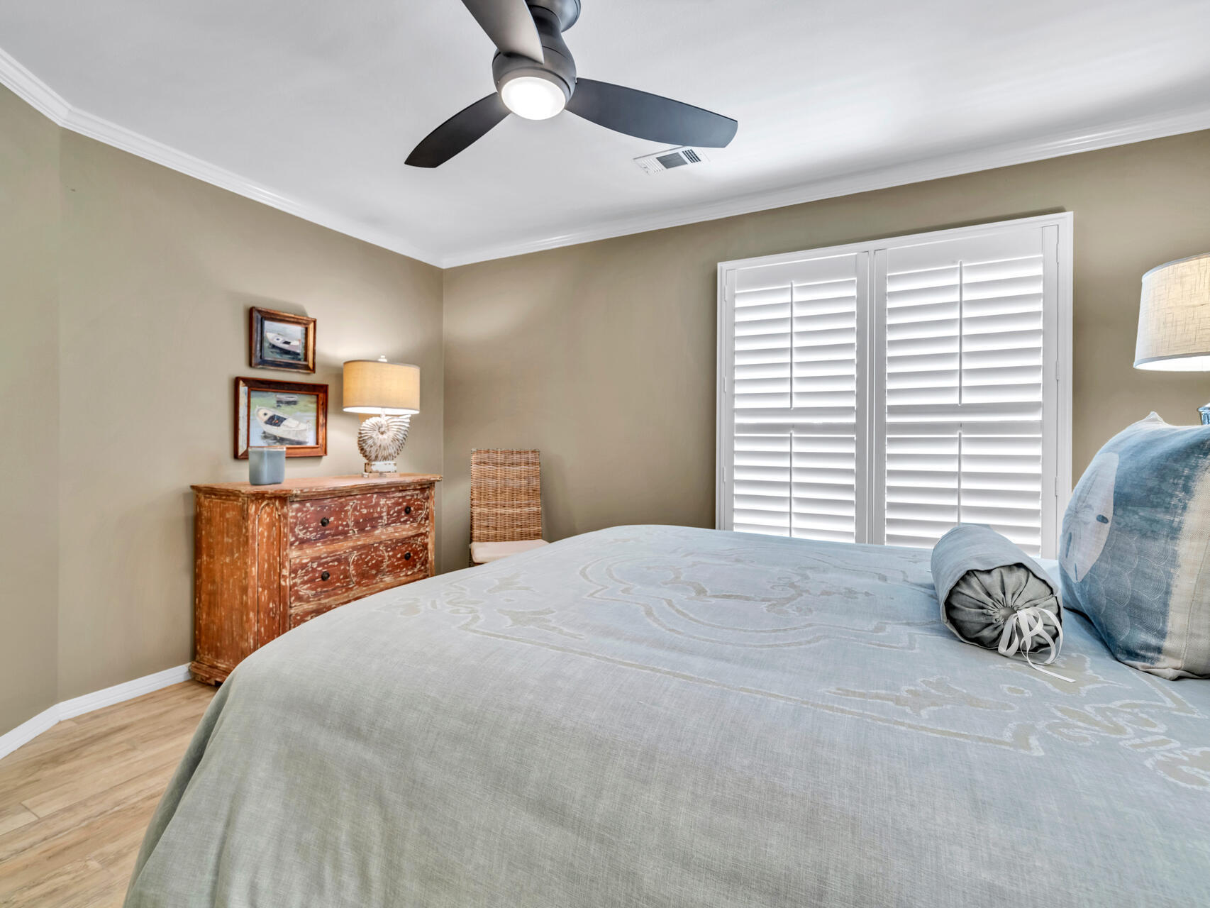 SEASCAPE CONDO PH 7 - Residential