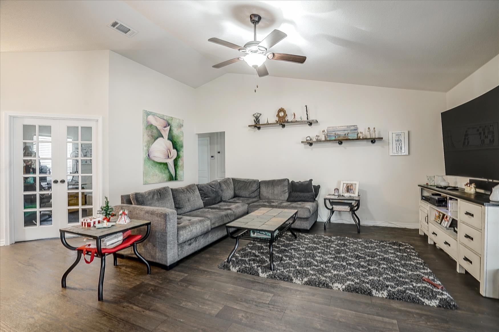 NAVARRE S/D 2ND ADDN - Residential