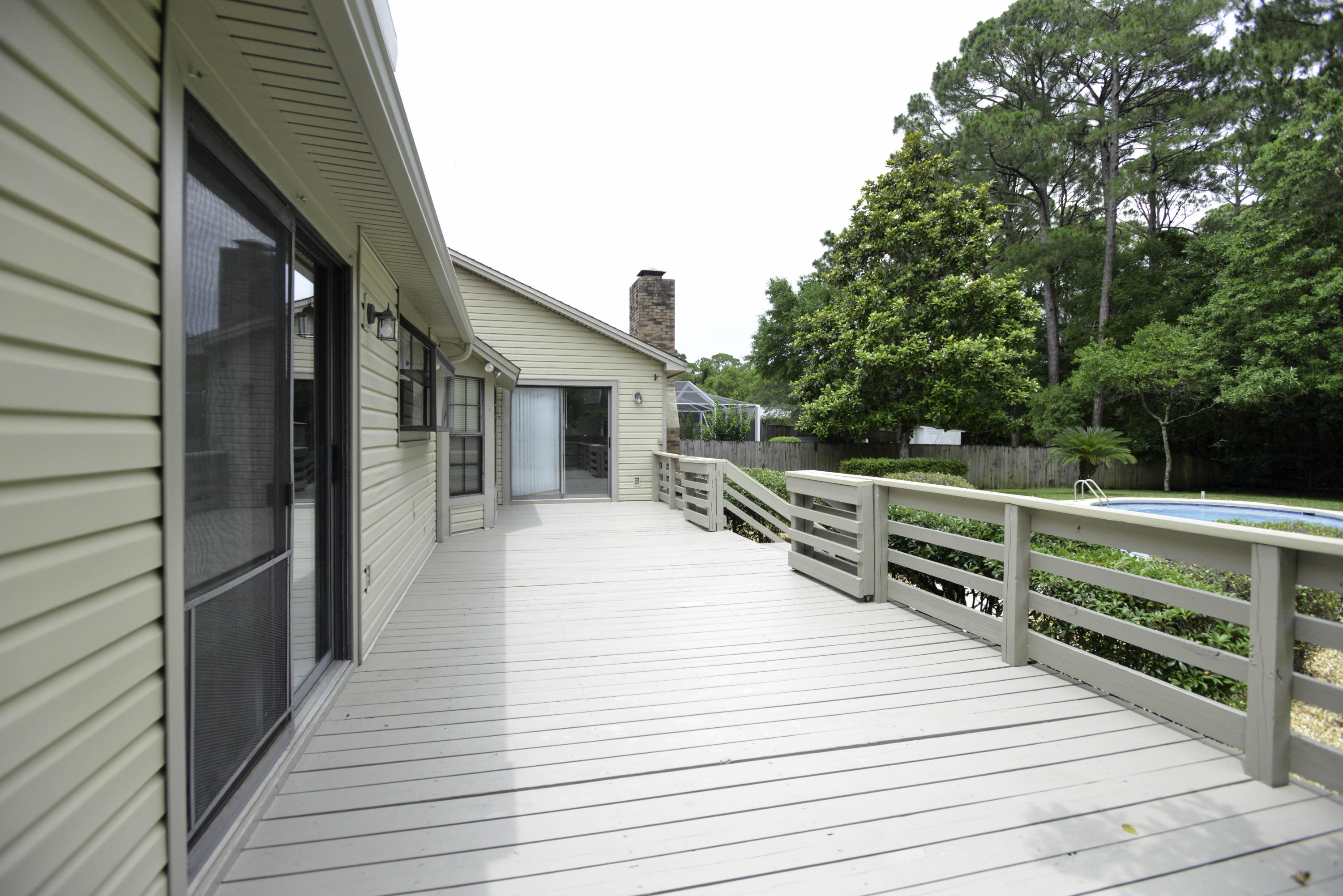 LAKE LORRAINE ESTATES - Residential