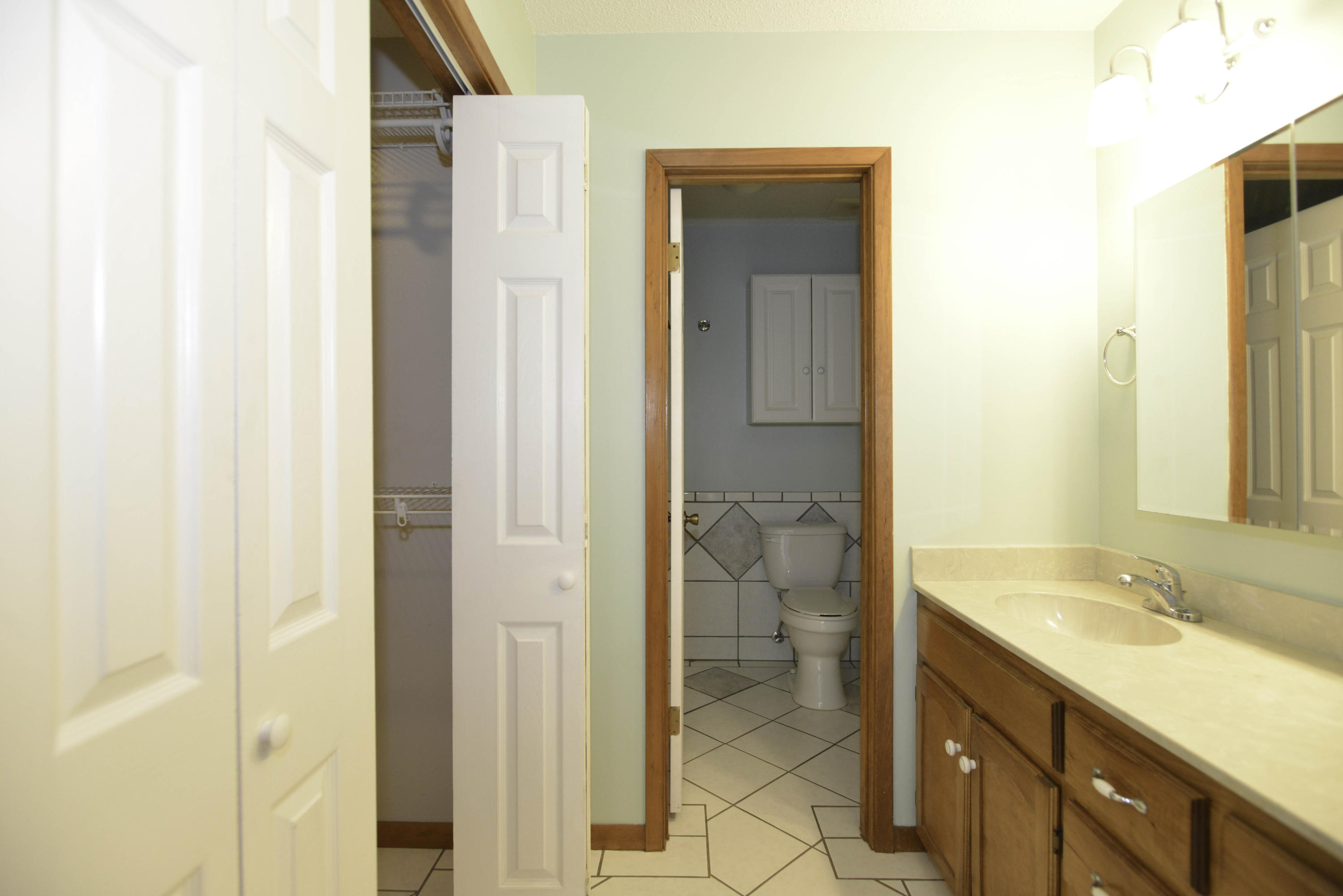 LAKE LORRAINE ESTATES - Residential