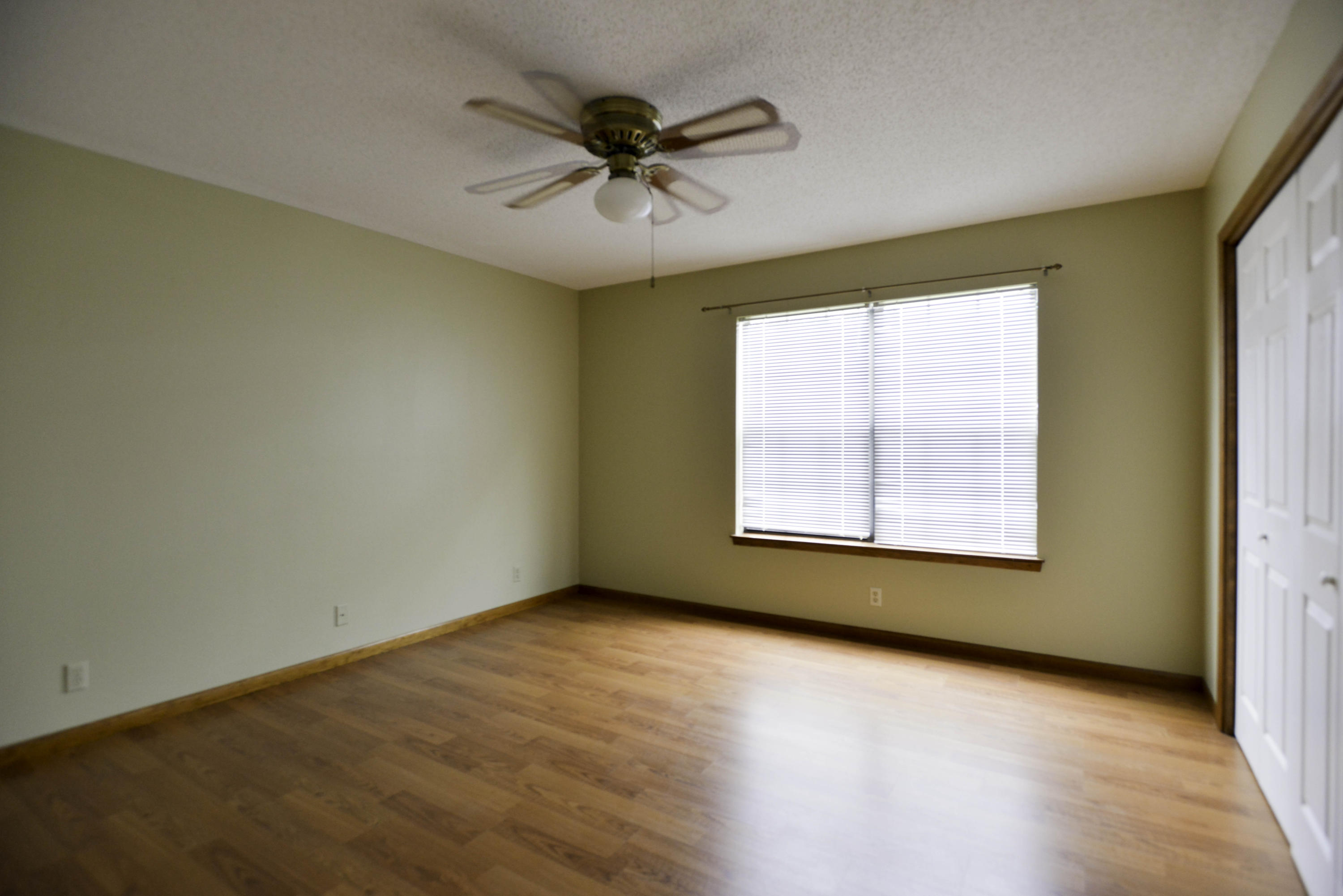 LAKE LORRAINE ESTATES - Residential