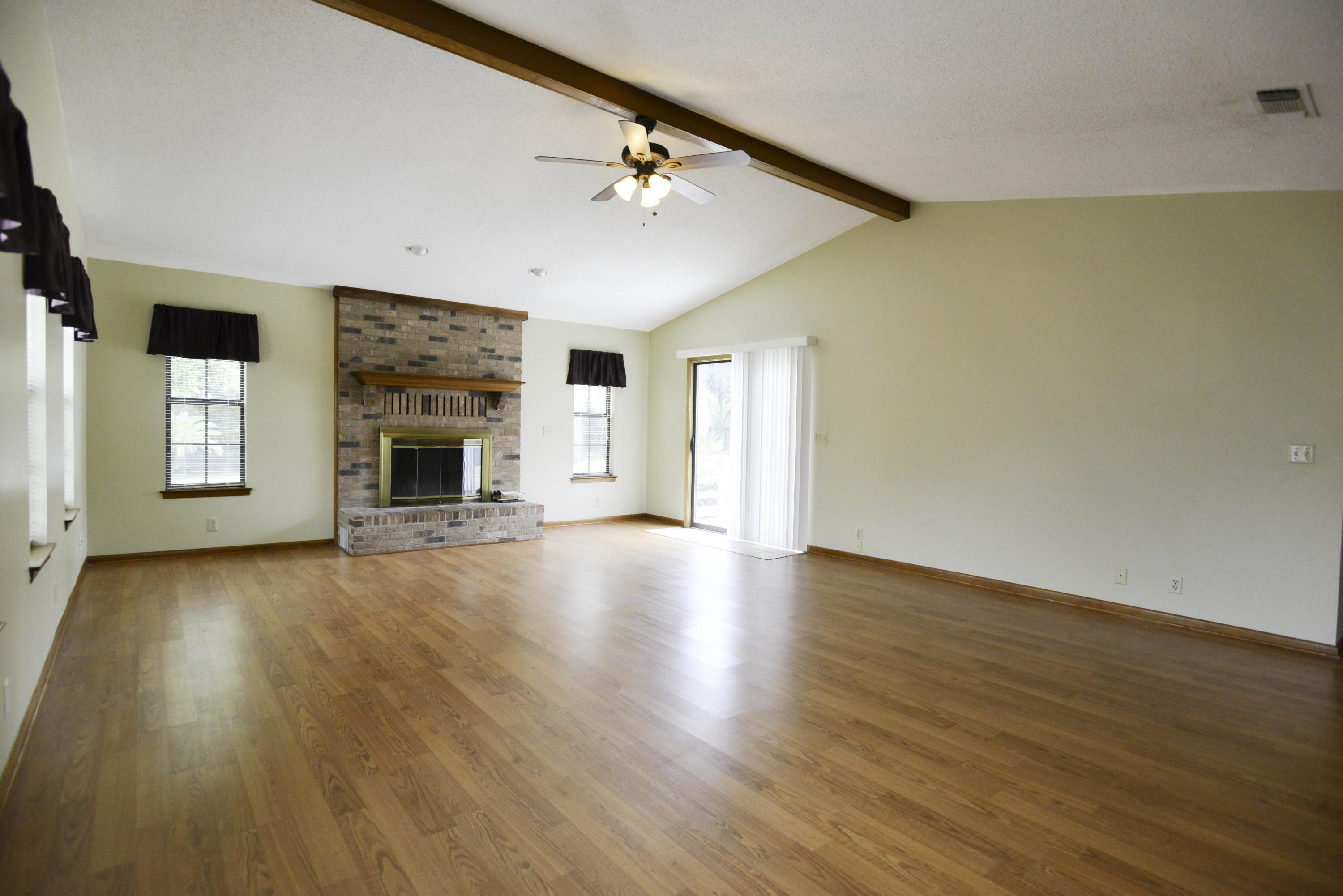 LAKE LORRAINE ESTATES - Residential