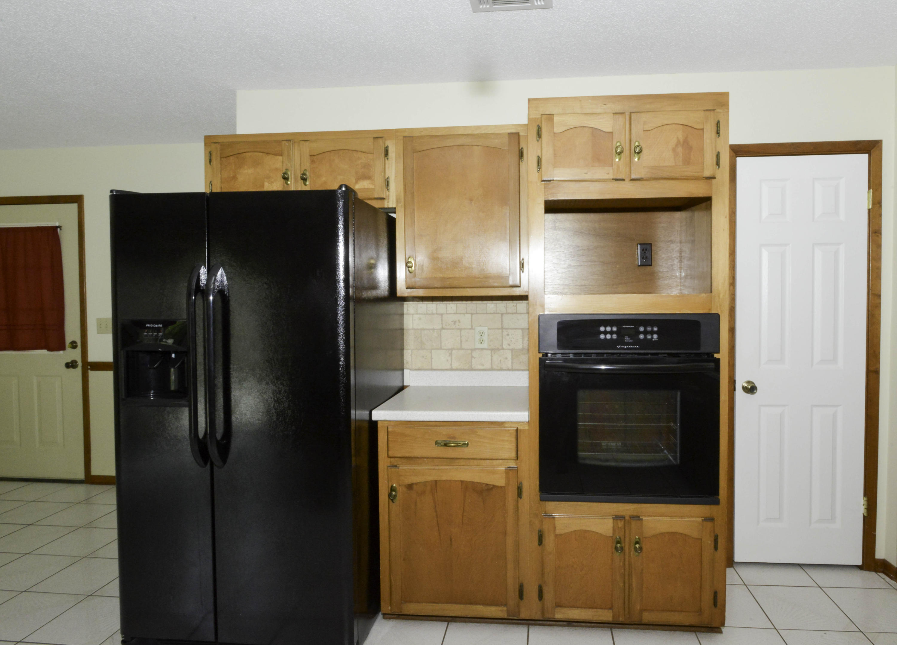 LAKE LORRAINE ESTATES - Residential