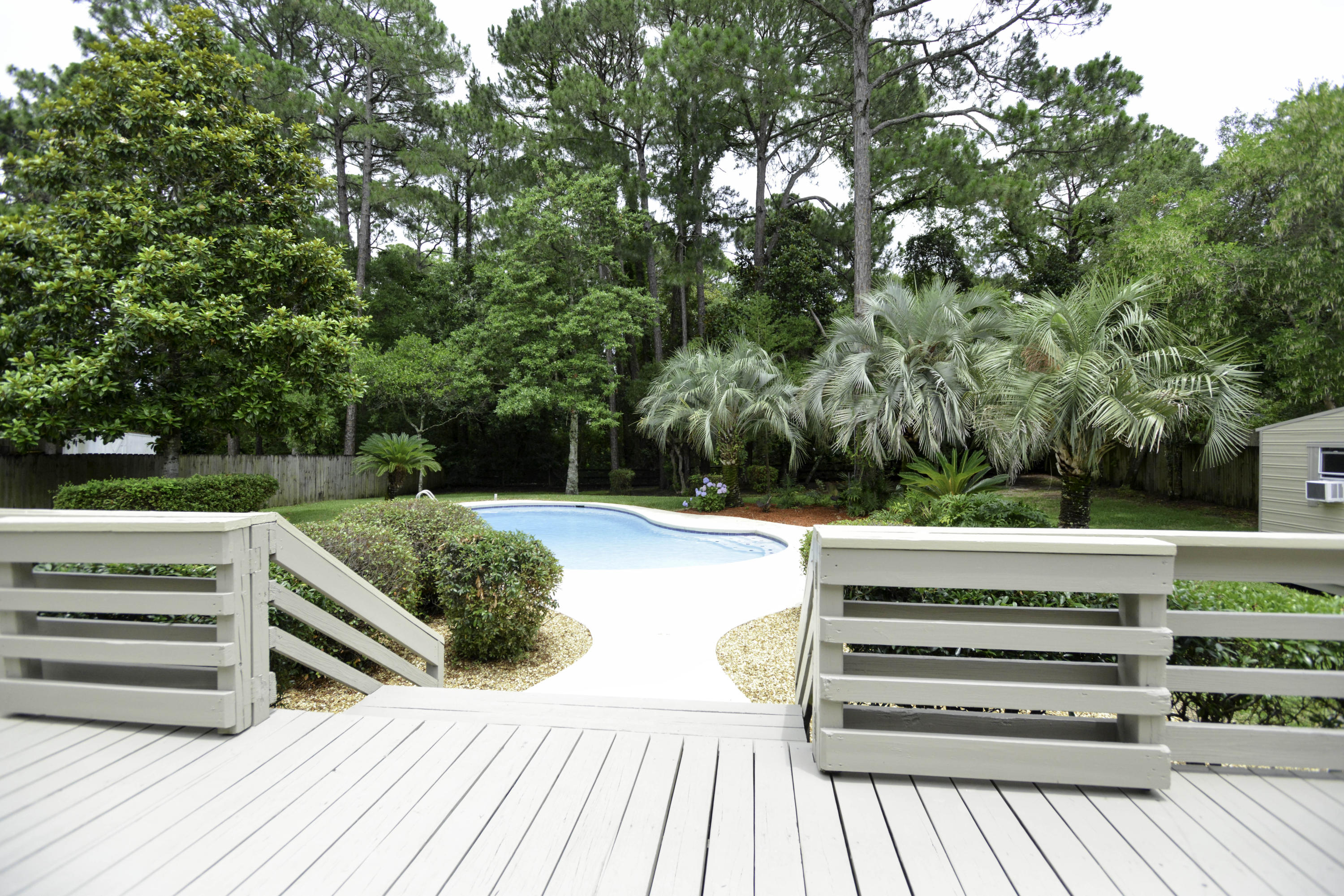 LAKE LORRAINE ESTATES - Residential