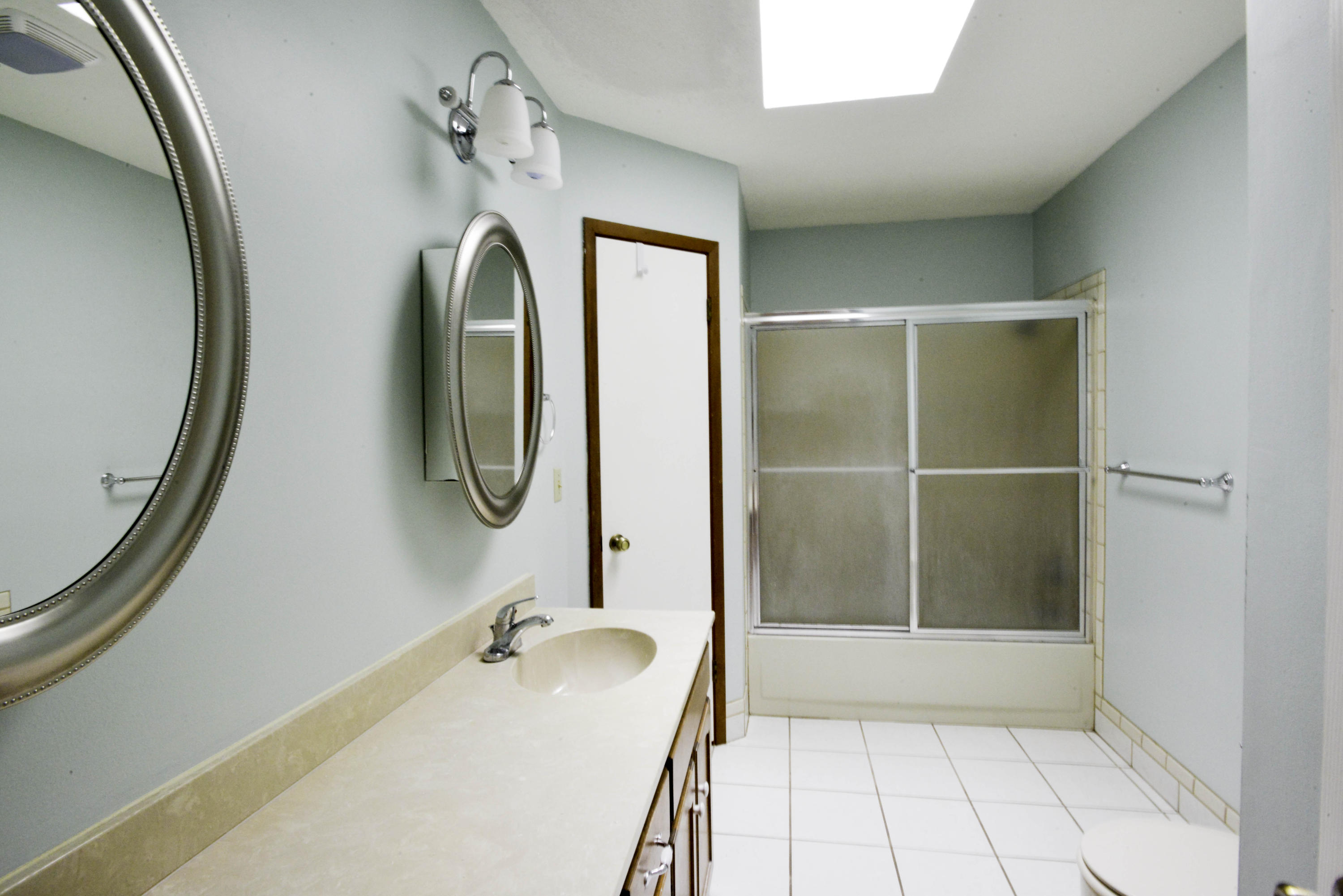 LAKE LORRAINE ESTATES - Residential