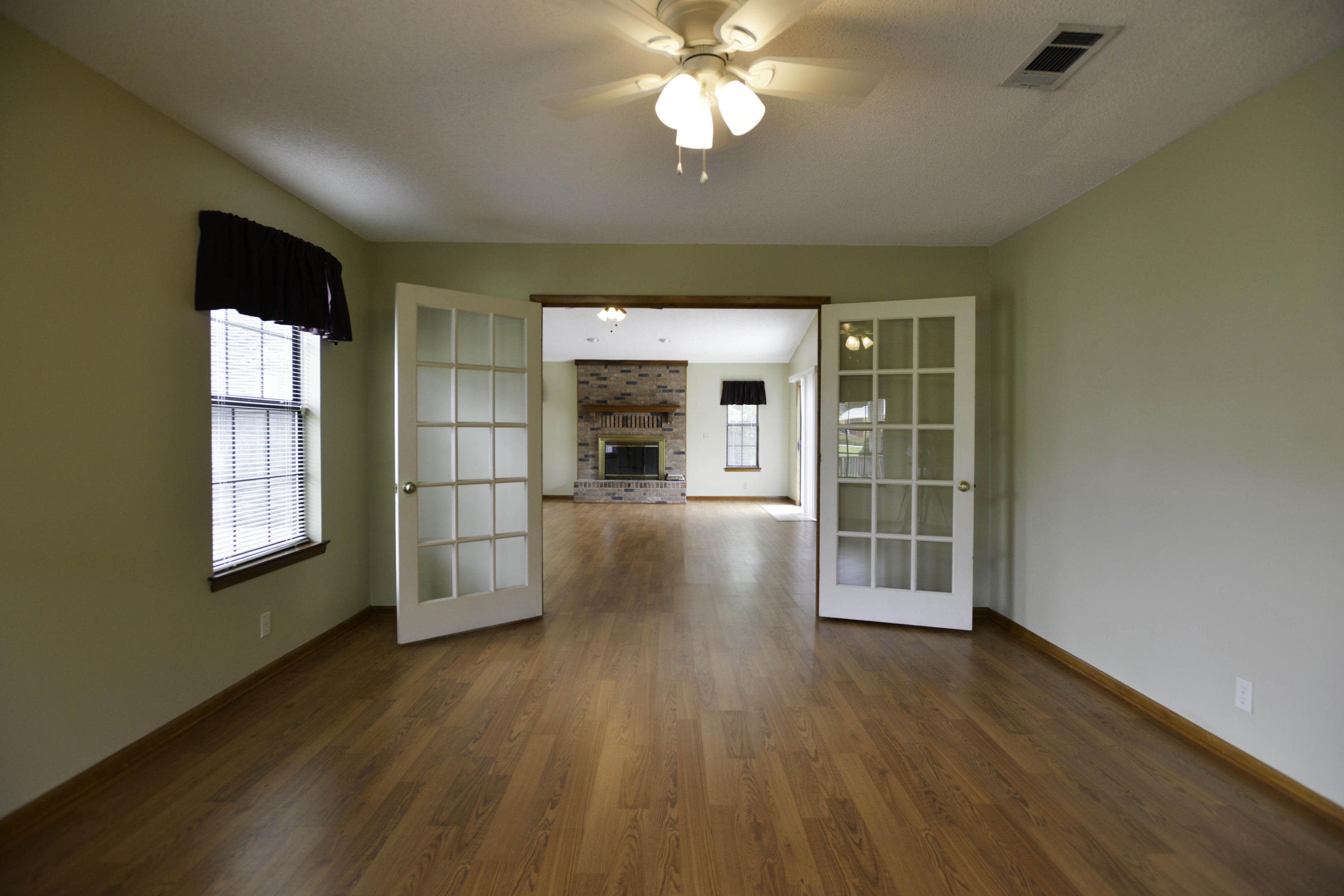 LAKE LORRAINE ESTATES - Residential