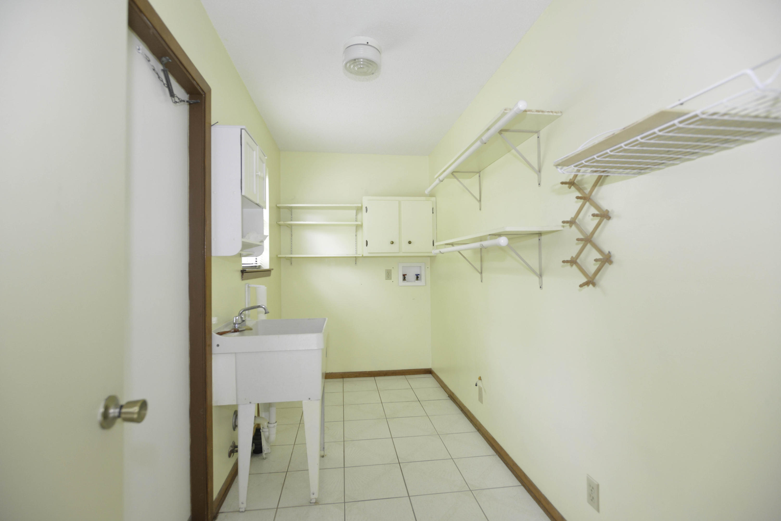 LAKE LORRAINE ESTATES - Residential