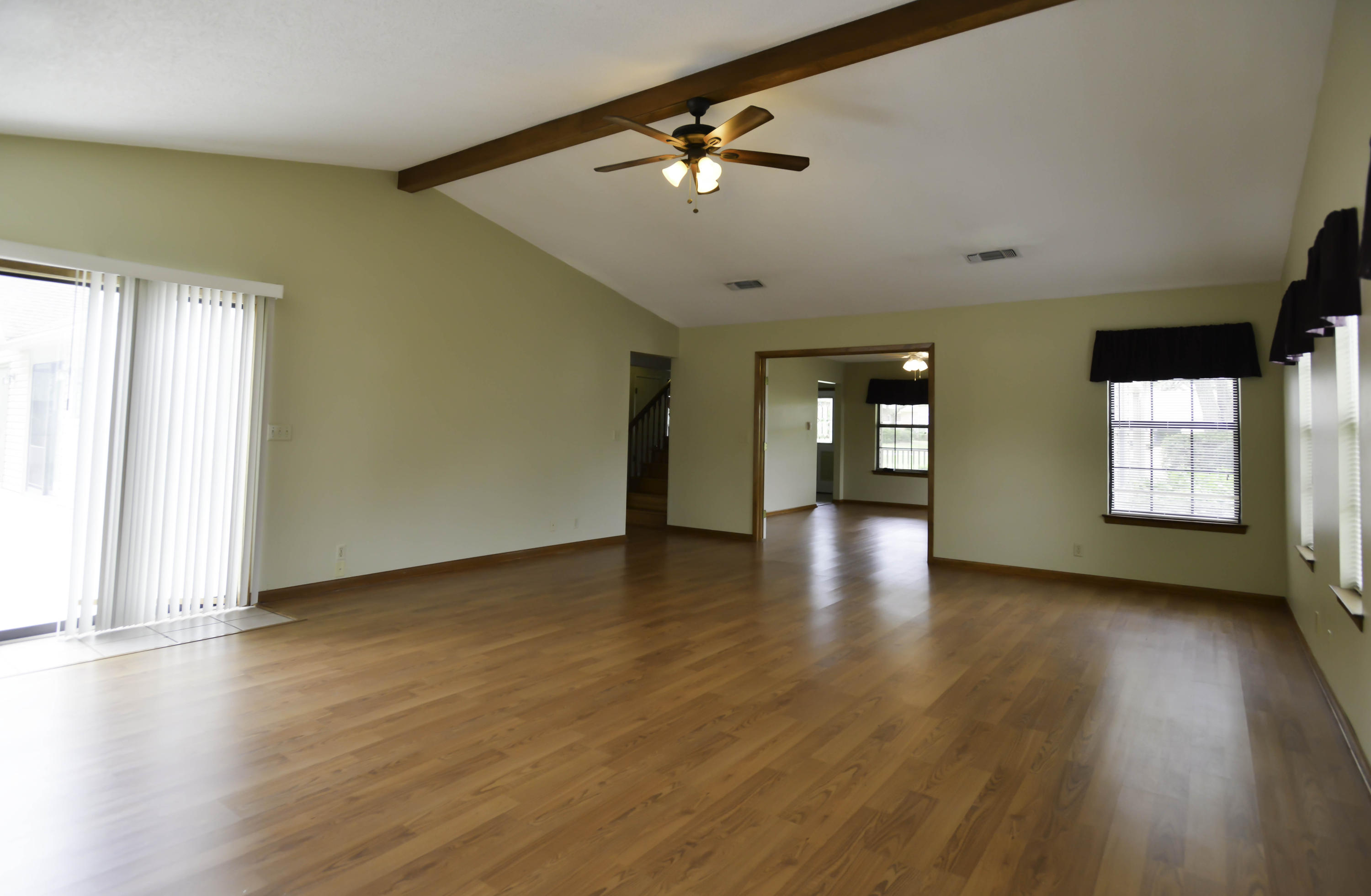 LAKE LORRAINE ESTATES - Residential