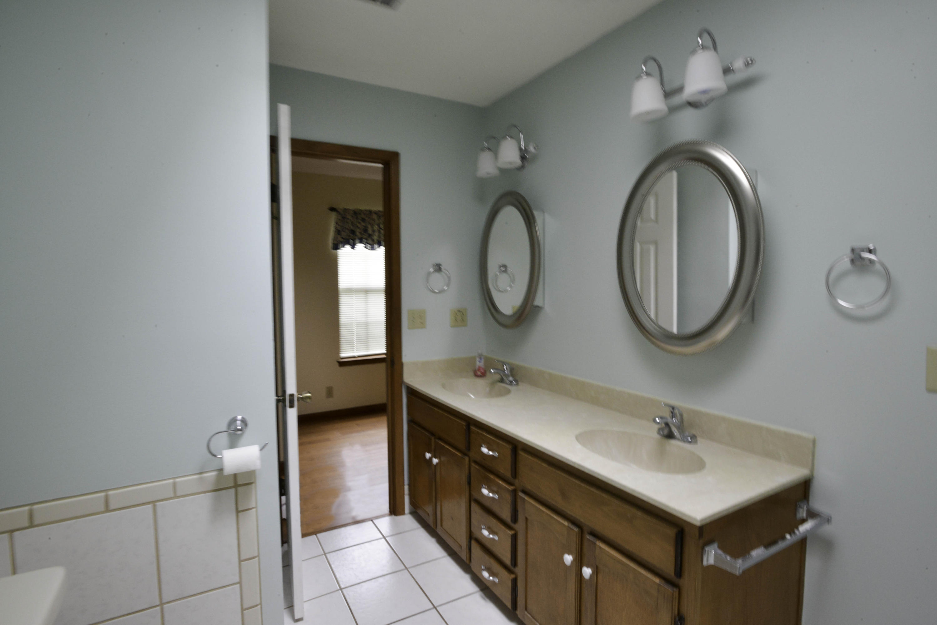 LAKE LORRAINE ESTATES - Residential