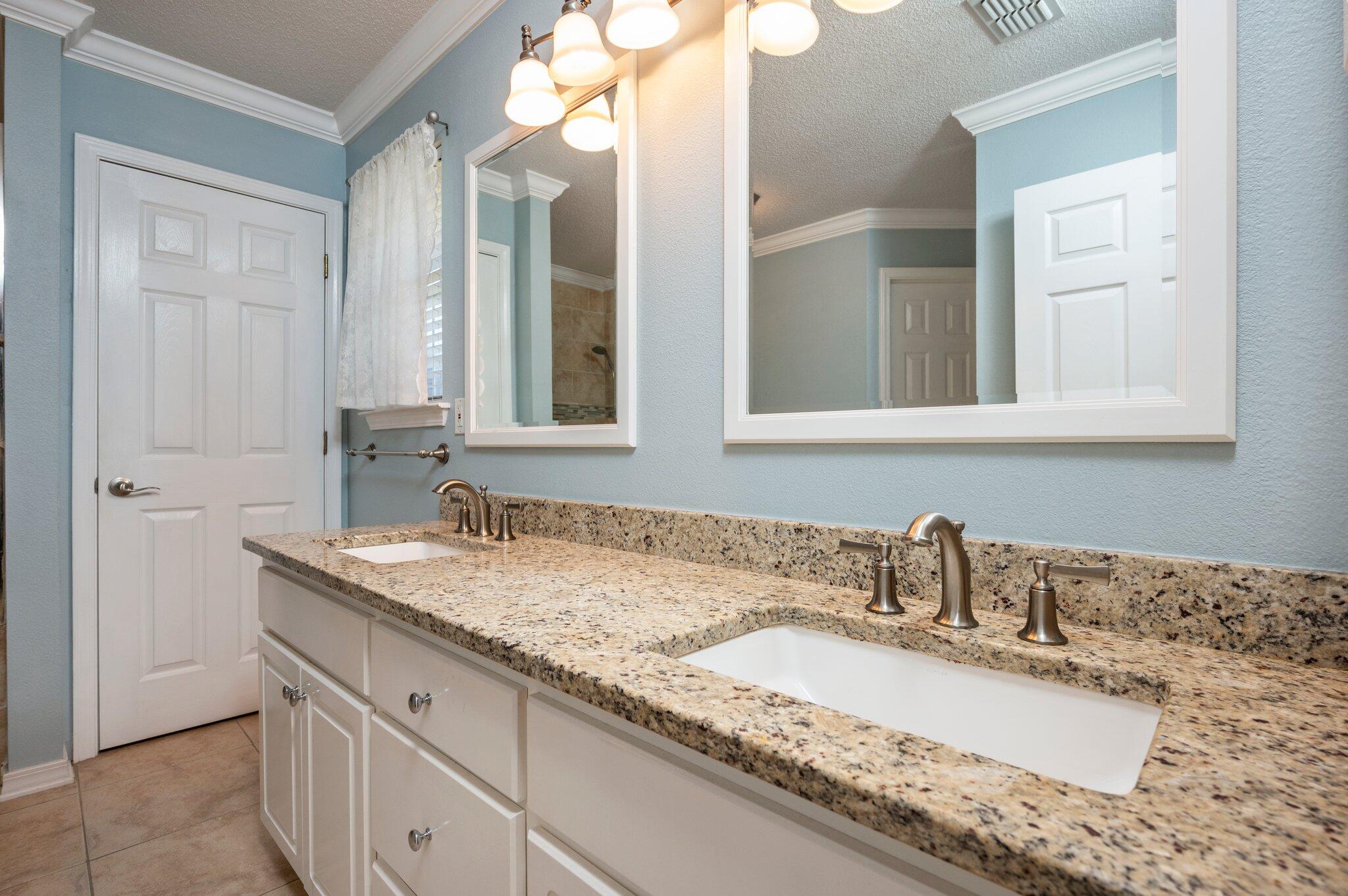 CREETWOODS - Residential