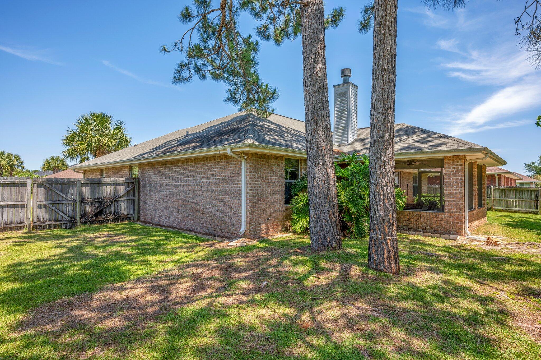 CREETWOODS - Residential