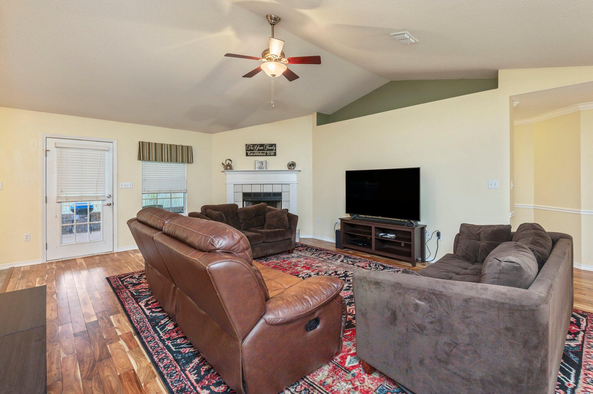 CREETWOODS - Residential