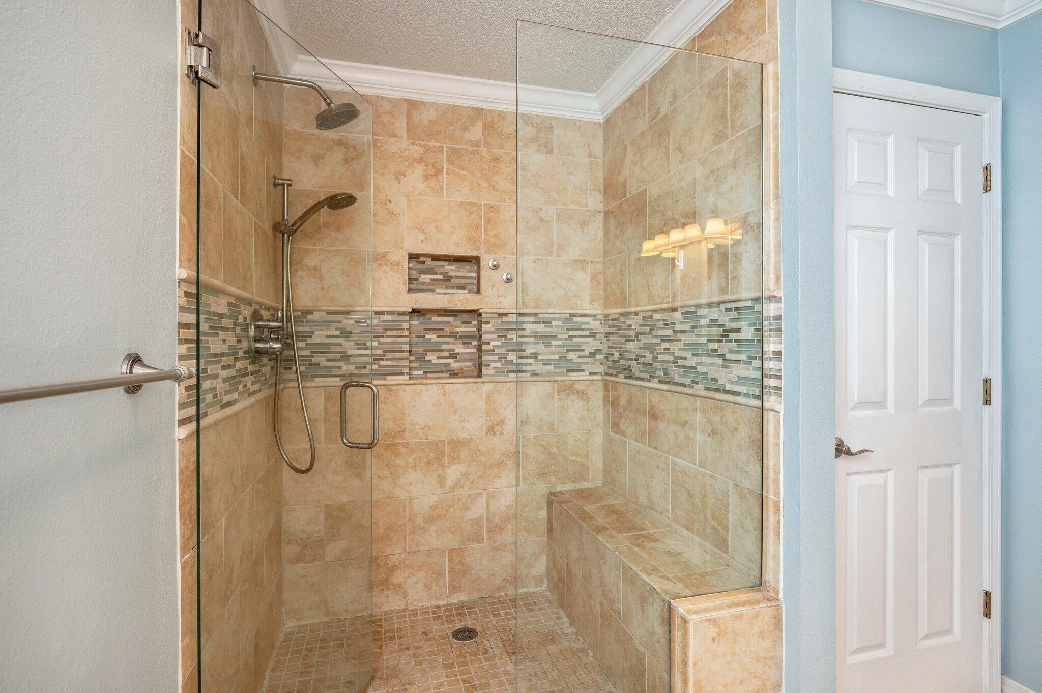 CREETWOODS - Residential