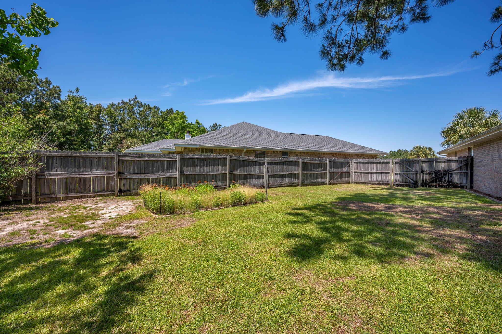 CREETWOODS - Residential