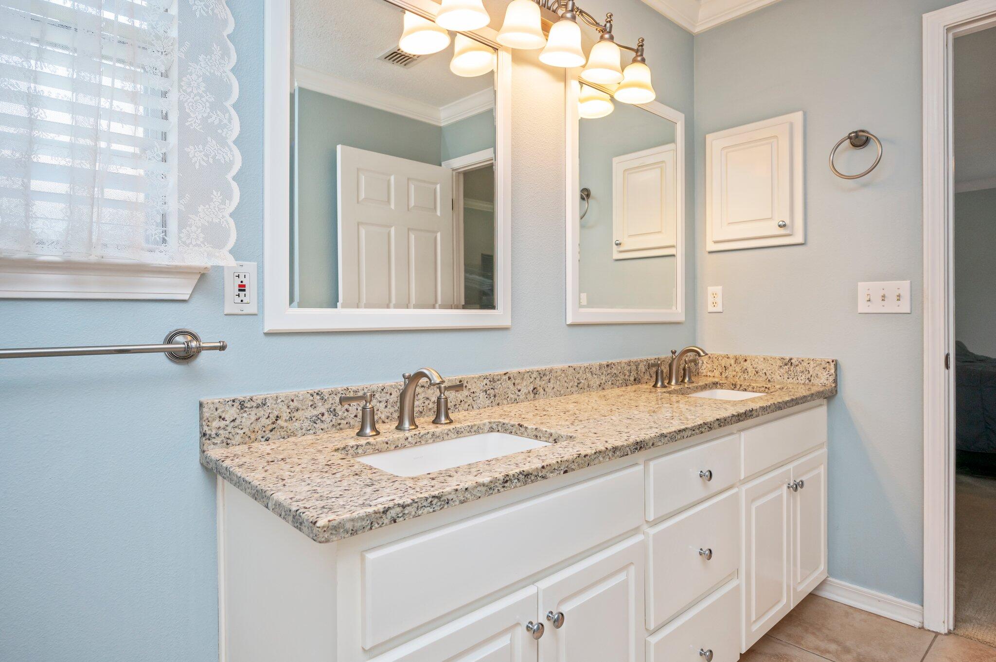 CREETWOODS - Residential