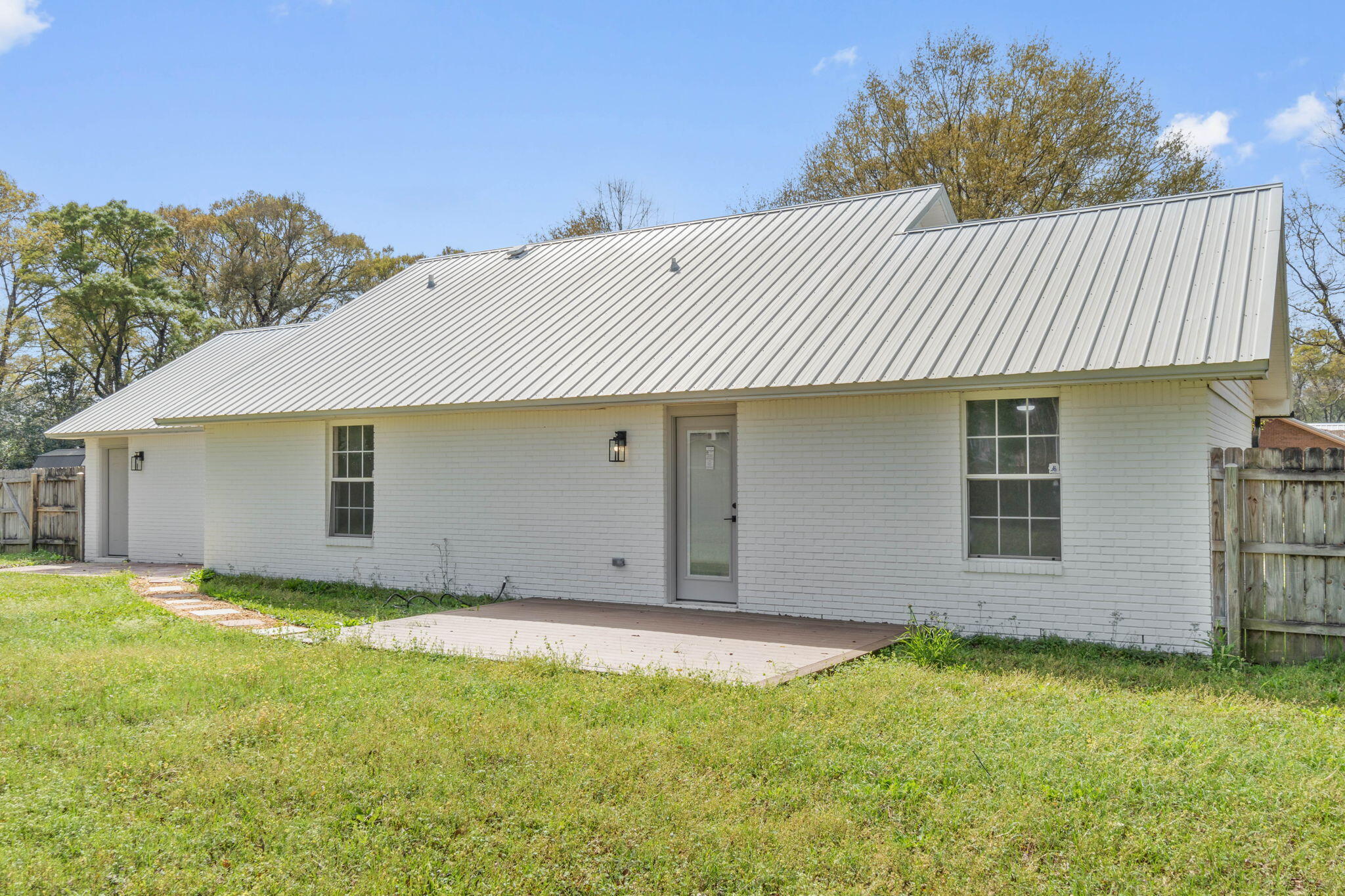 DOGWOOD ESTATES - Residential