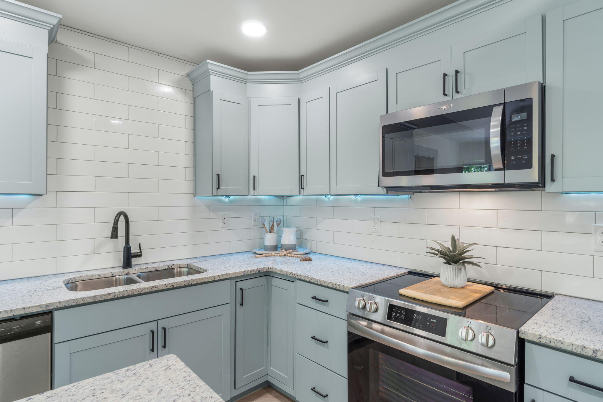 DOGWOOD ESTATES - Residential