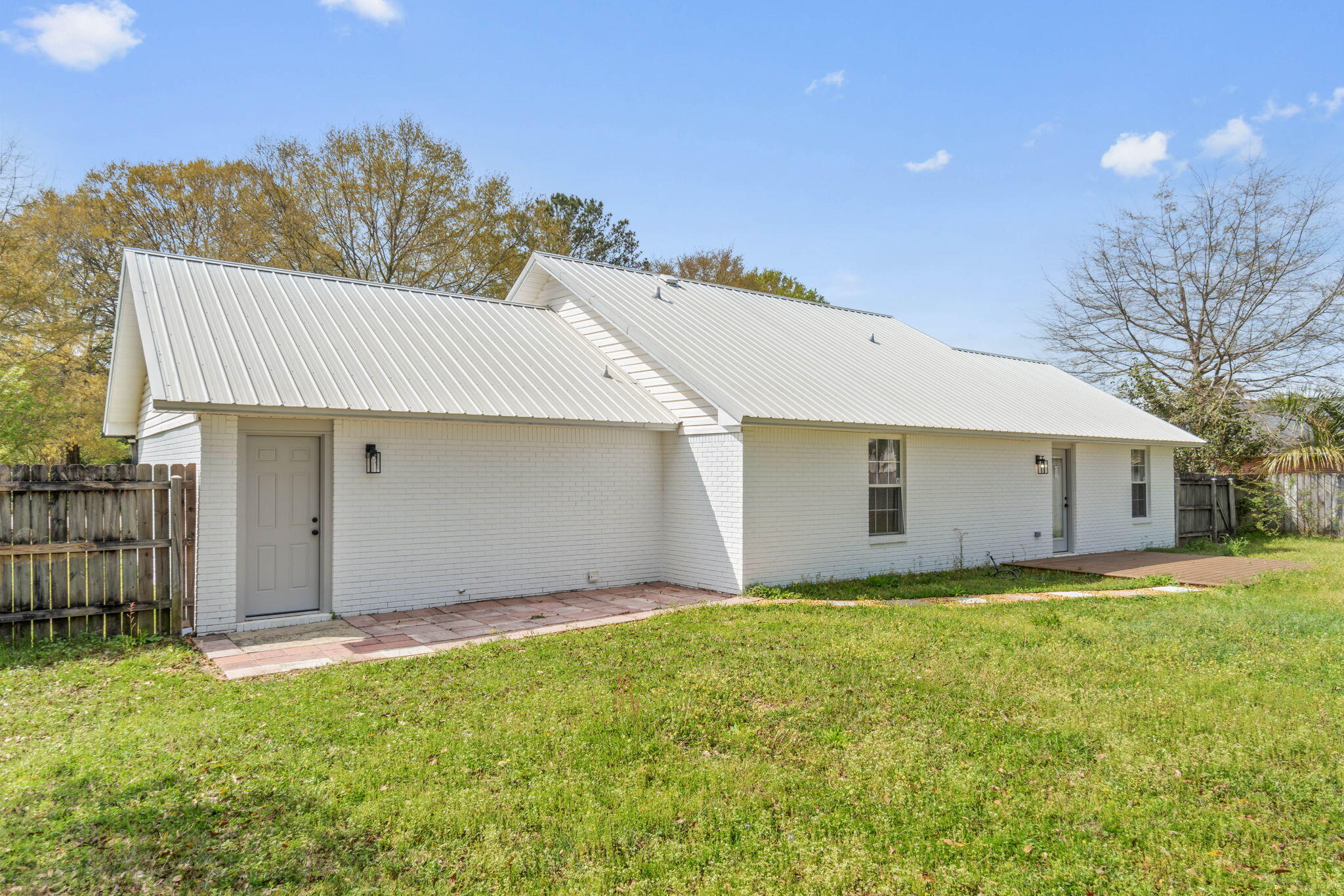 DOGWOOD ESTATES - Residential