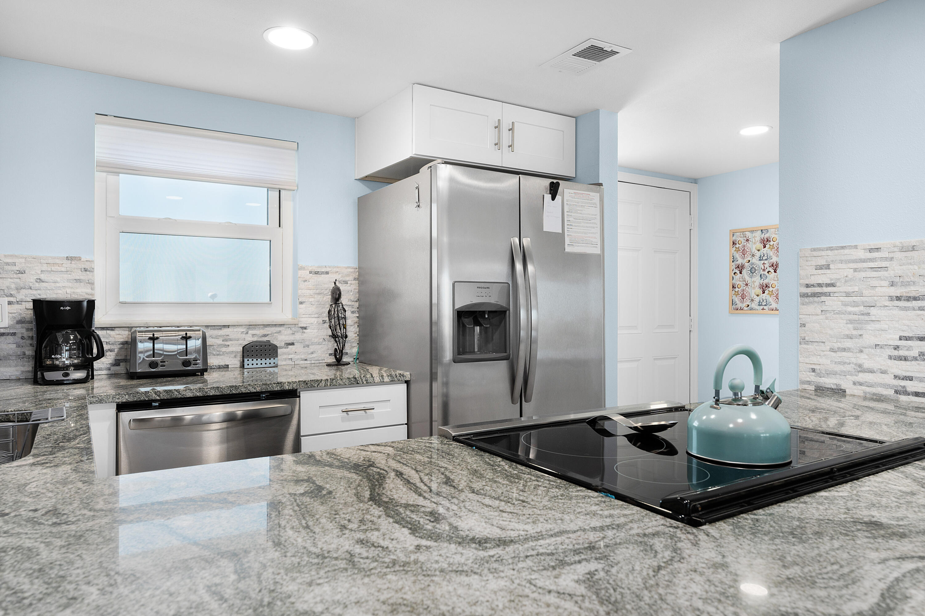 EMERALD ISLE - Residential