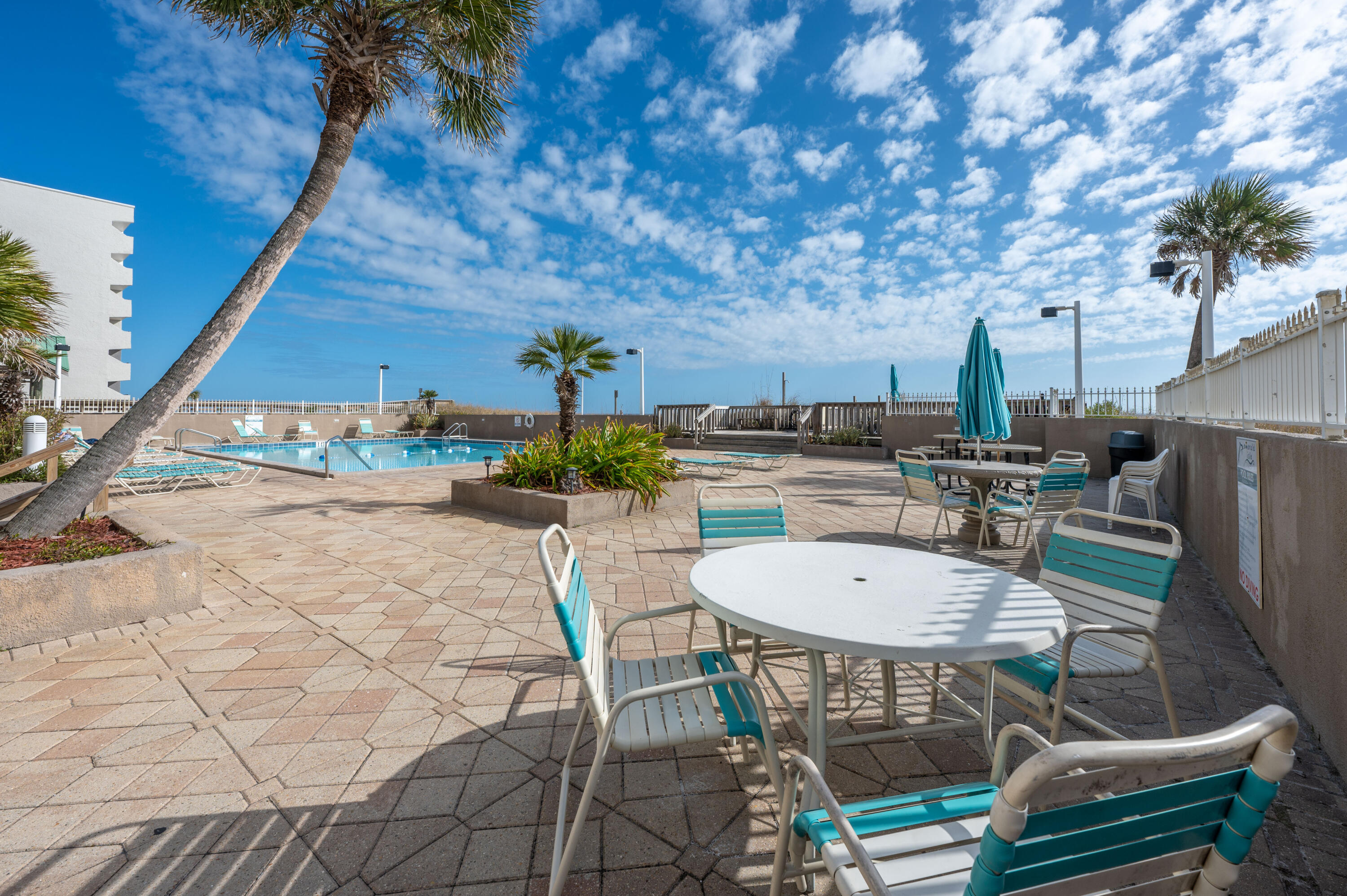 EMERALD ISLE - Residential
