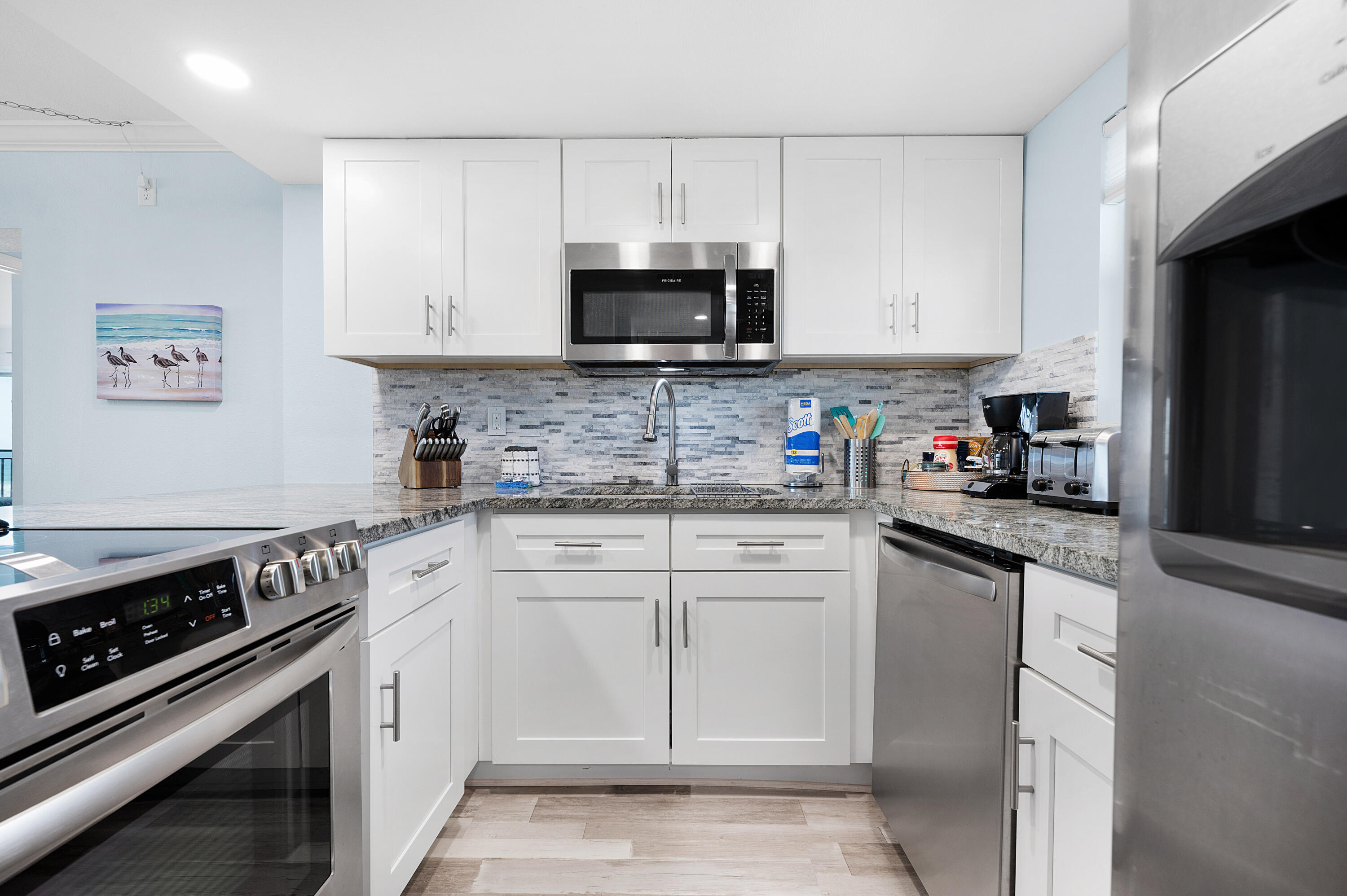 EMERALD ISLE - Residential