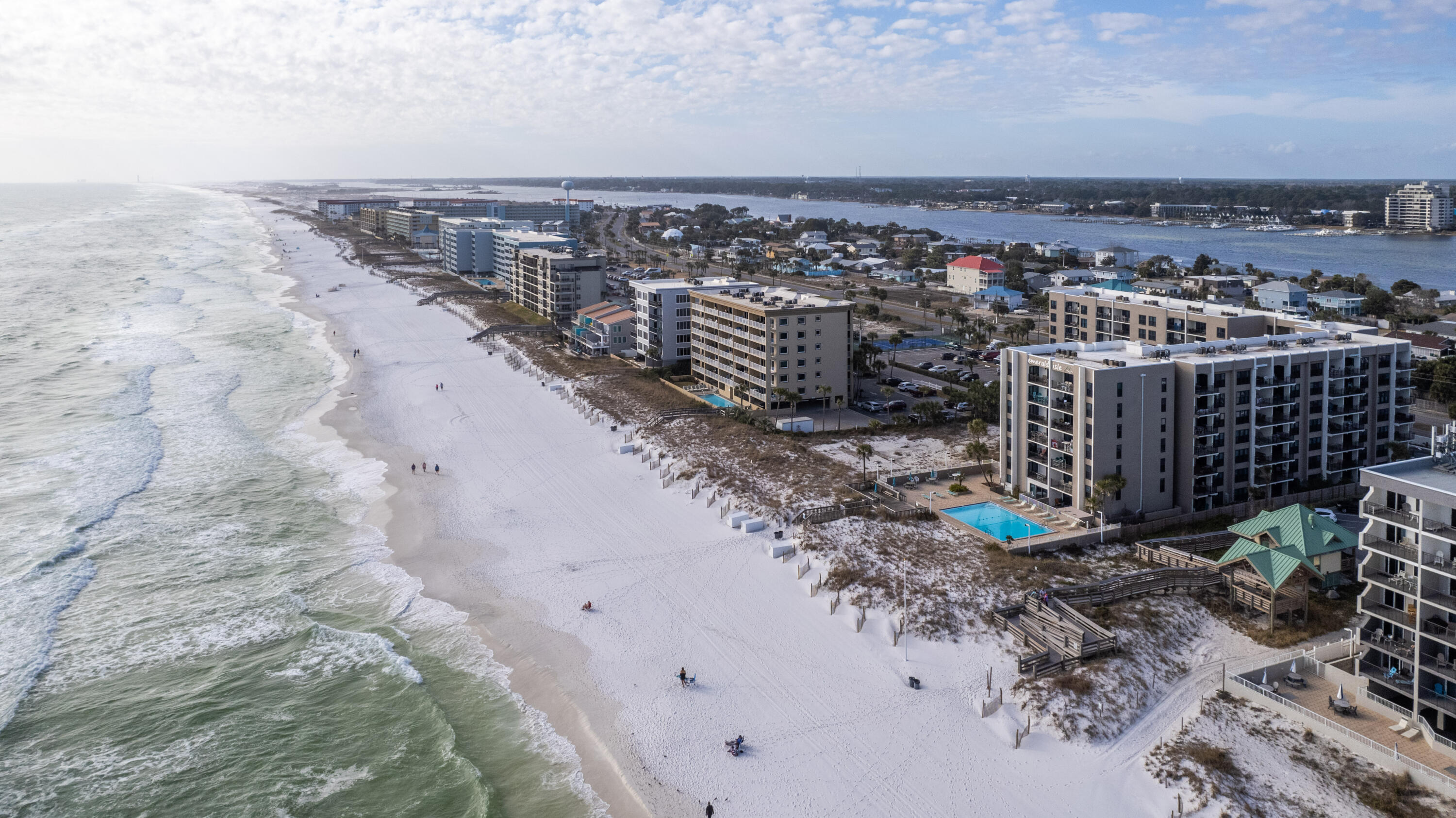 EMERALD ISLE - Residential