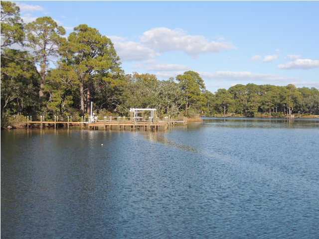 BOTANY BAYOU - Land